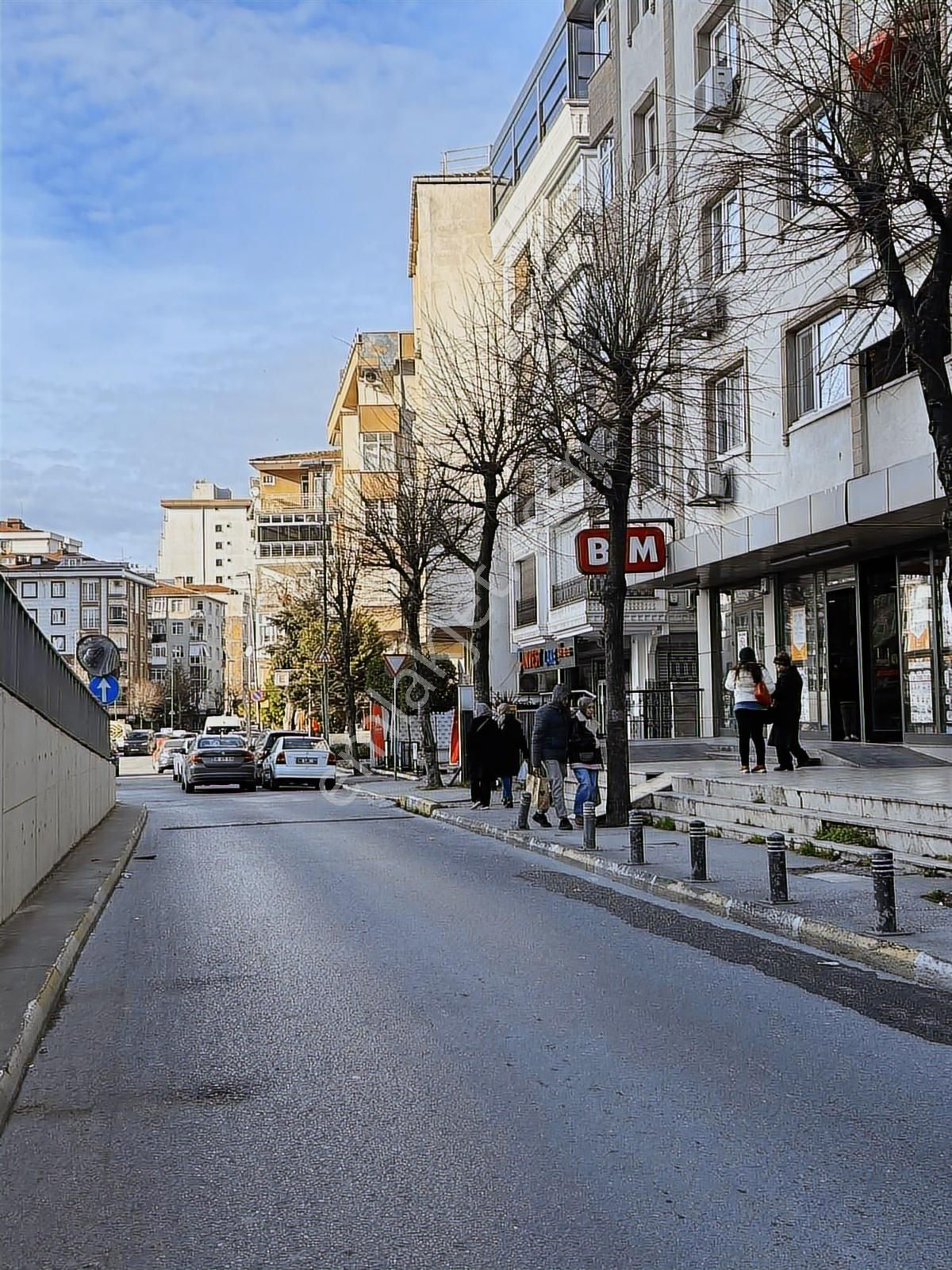 Küçükçekmece Merkez Cadde Üstü Kiralık İşyeri