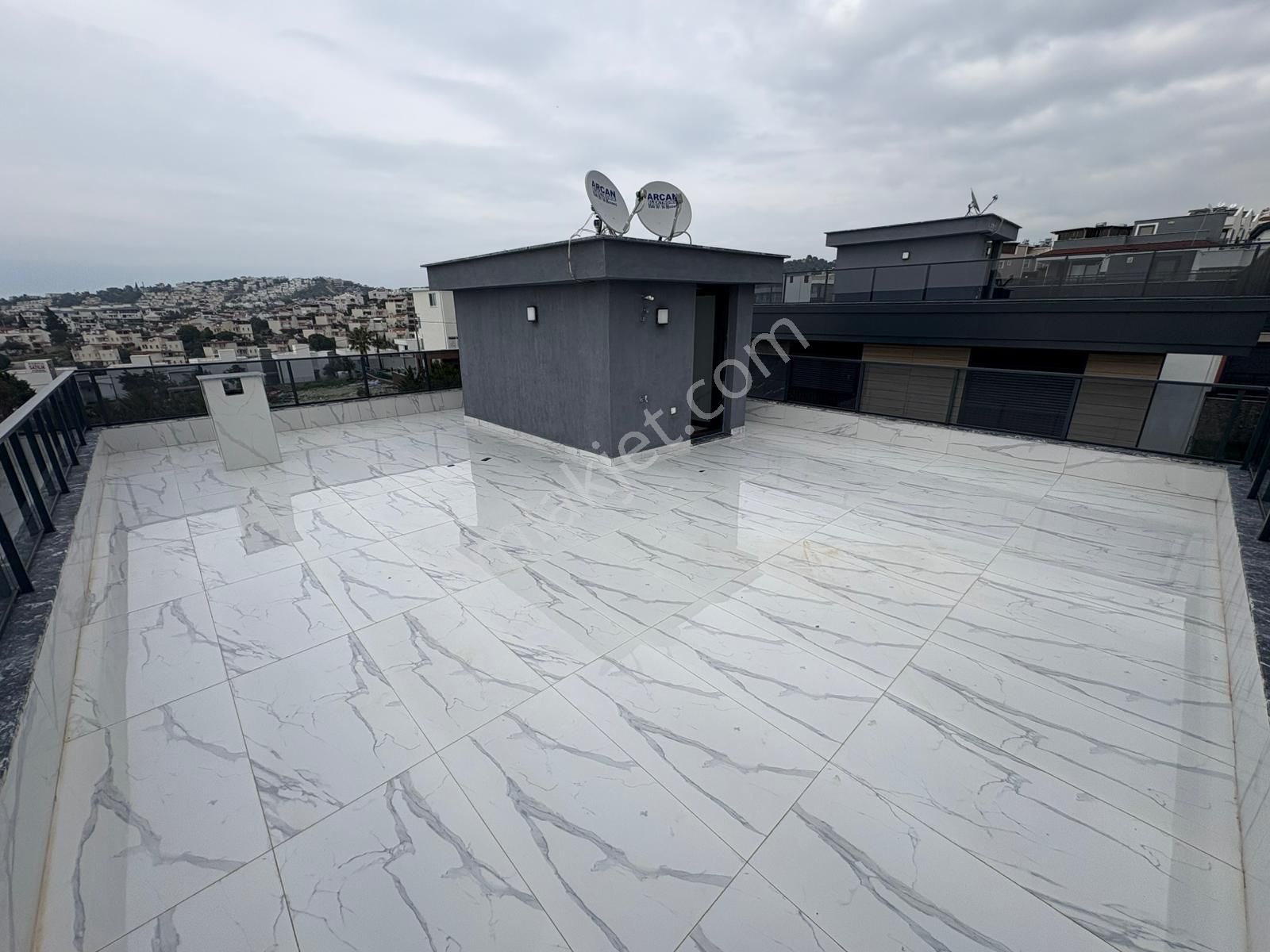 Rw Nefes' Ten Pelitköy'de Denize 150 Metre 5+1 Villa - Görsel 6