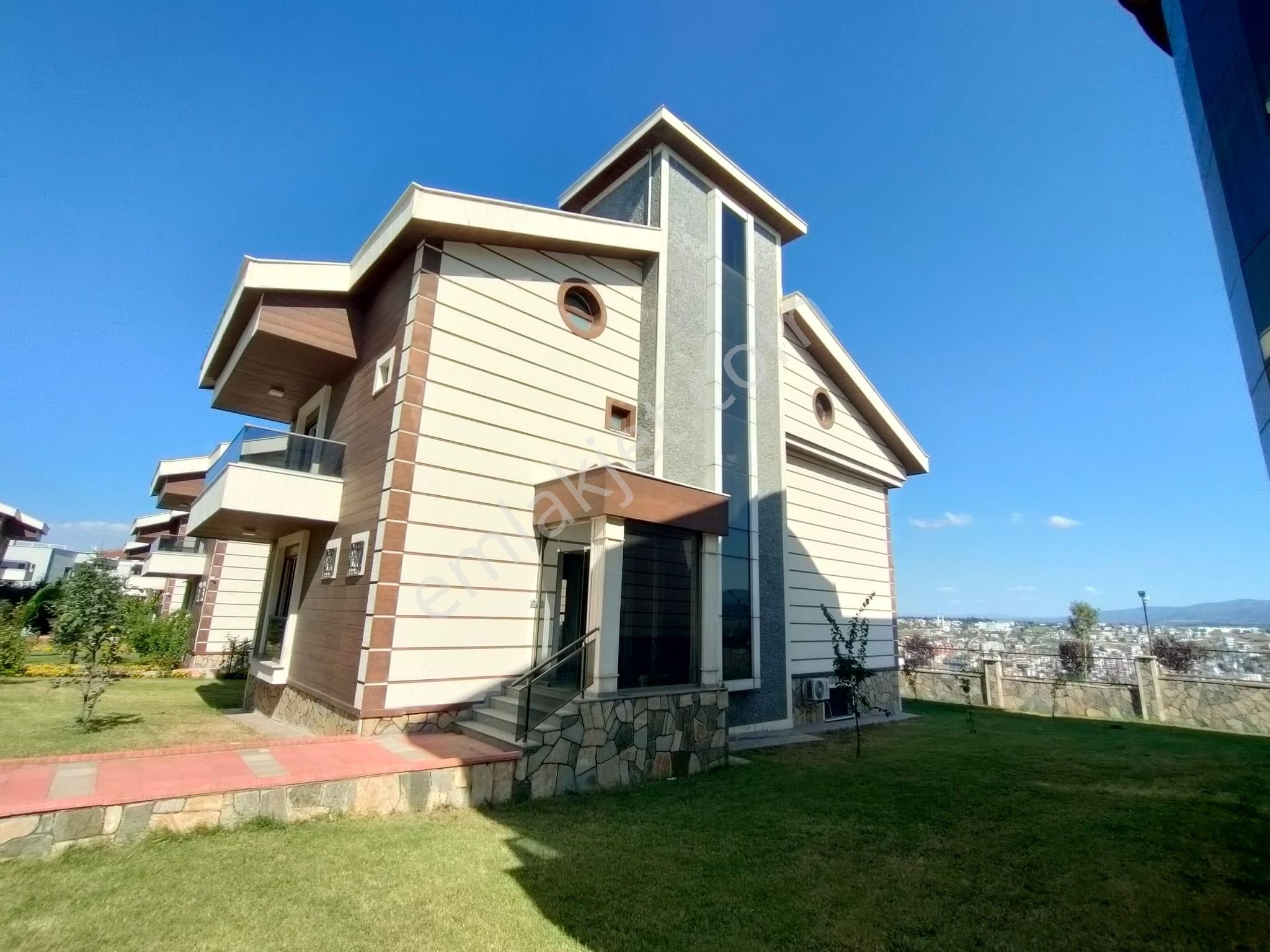 Yalova Green Hill Sitesinde, Taşınmaya Hazır, Satılık Lüks Villa - Görsel 2