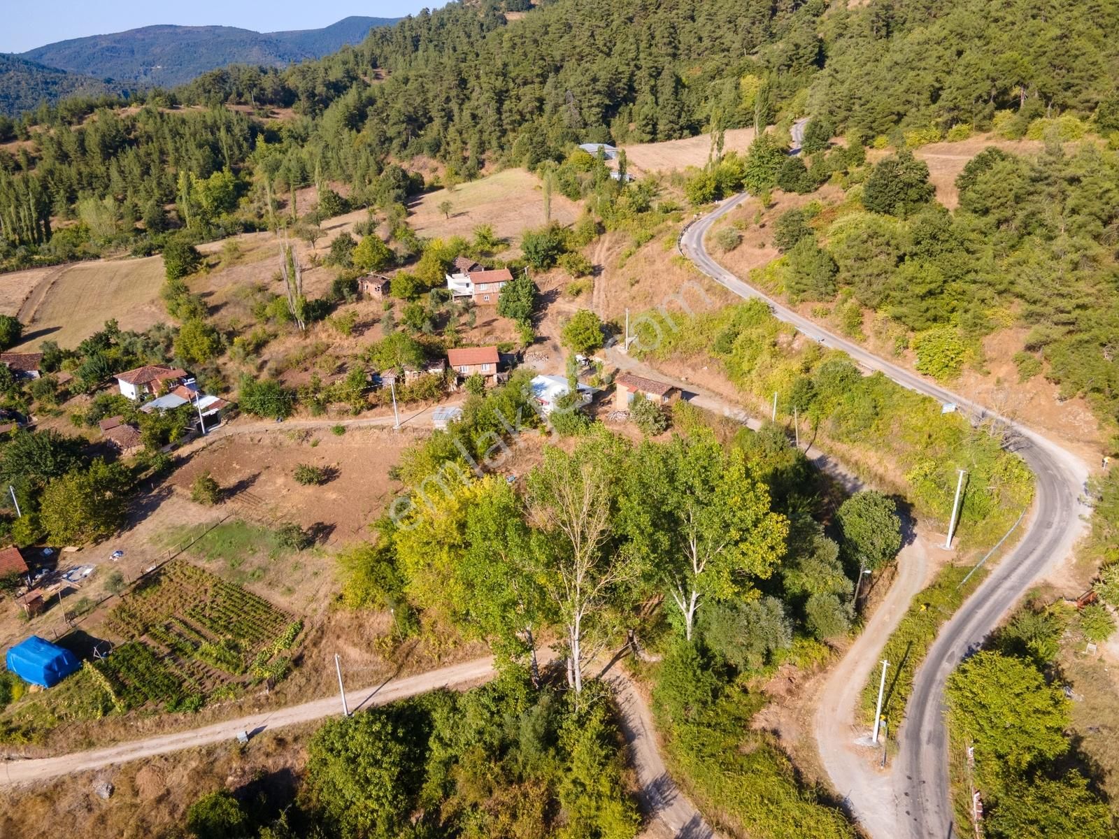 Bursa Osmaniye Köy İçinde 300 M² İmarlı Müstakil Arsa - Görsel 2