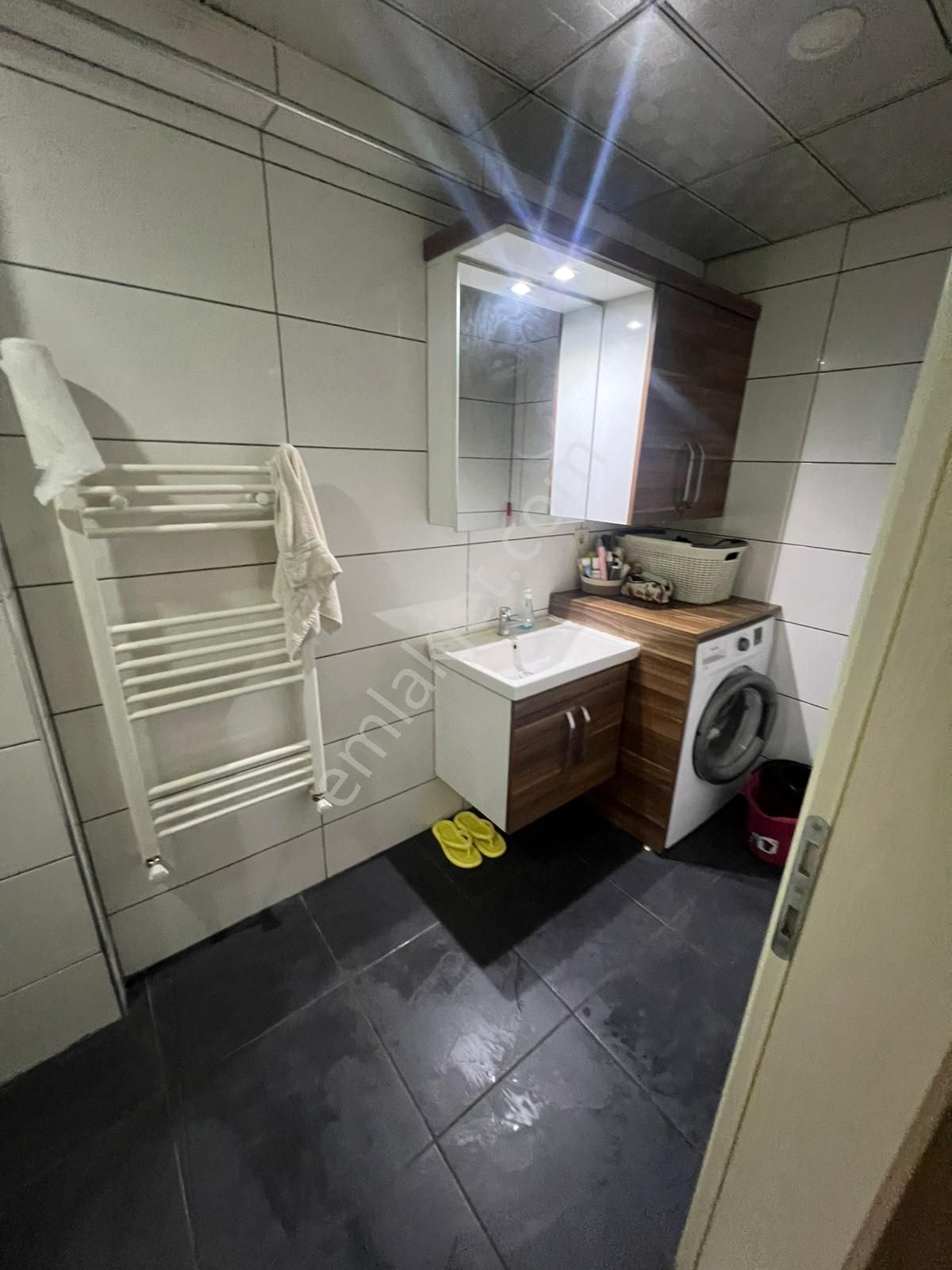 Cumhuriyet Mahallesi Adliye Yanıbaşında Yatırımlık 1+1! - Görsel 6