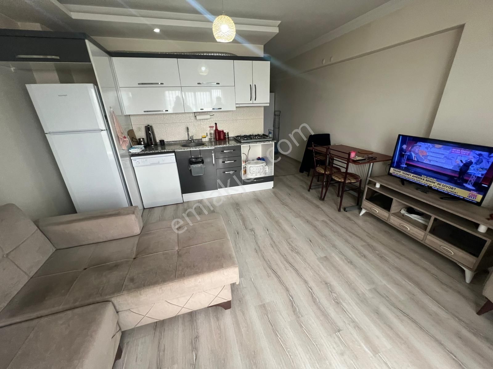 Cumhuriyet Mahallesi Adliye Yanıbaşında Yatırımlık 1+1! - Görsel 11