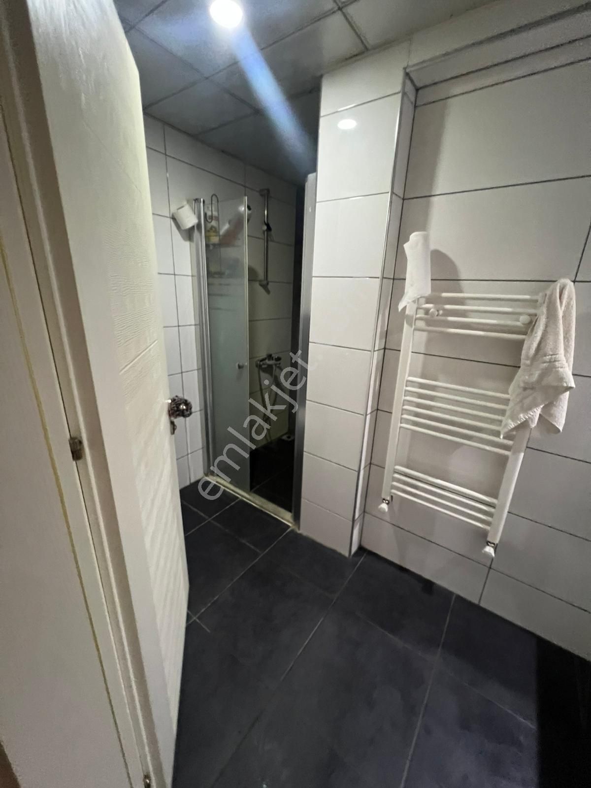 Cumhuriyet Mahallesi Adliye Yanıbaşında Yatırımlık 1+1! - Görsel 2