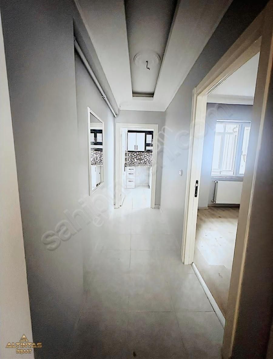 Esenyurt Selahattin Eyyübi'de Kiralık Geniş 2+1 Daire - Görsel 2