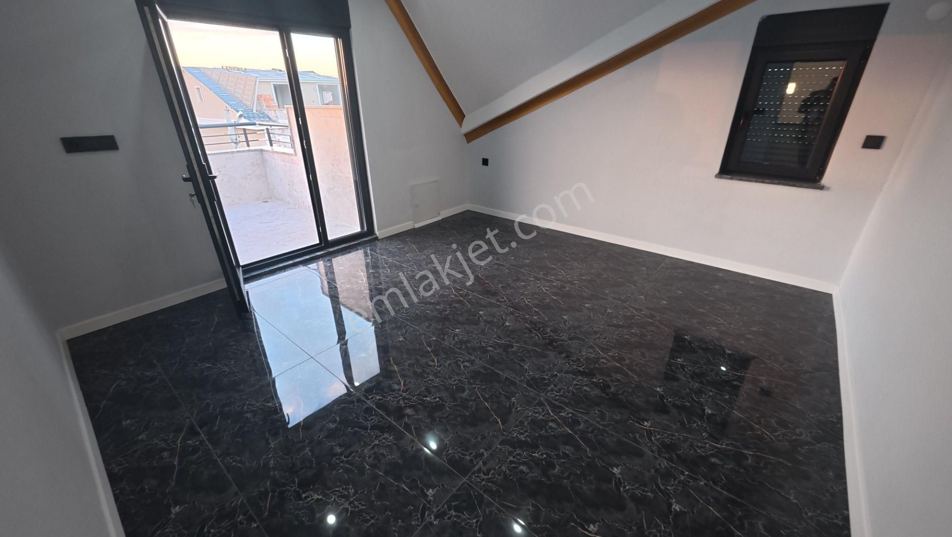 Kocaali De Deniz Ve Havuz Keyfi Bir Arada – Sahil Kenarı Lüks Villa! - Görsel 28