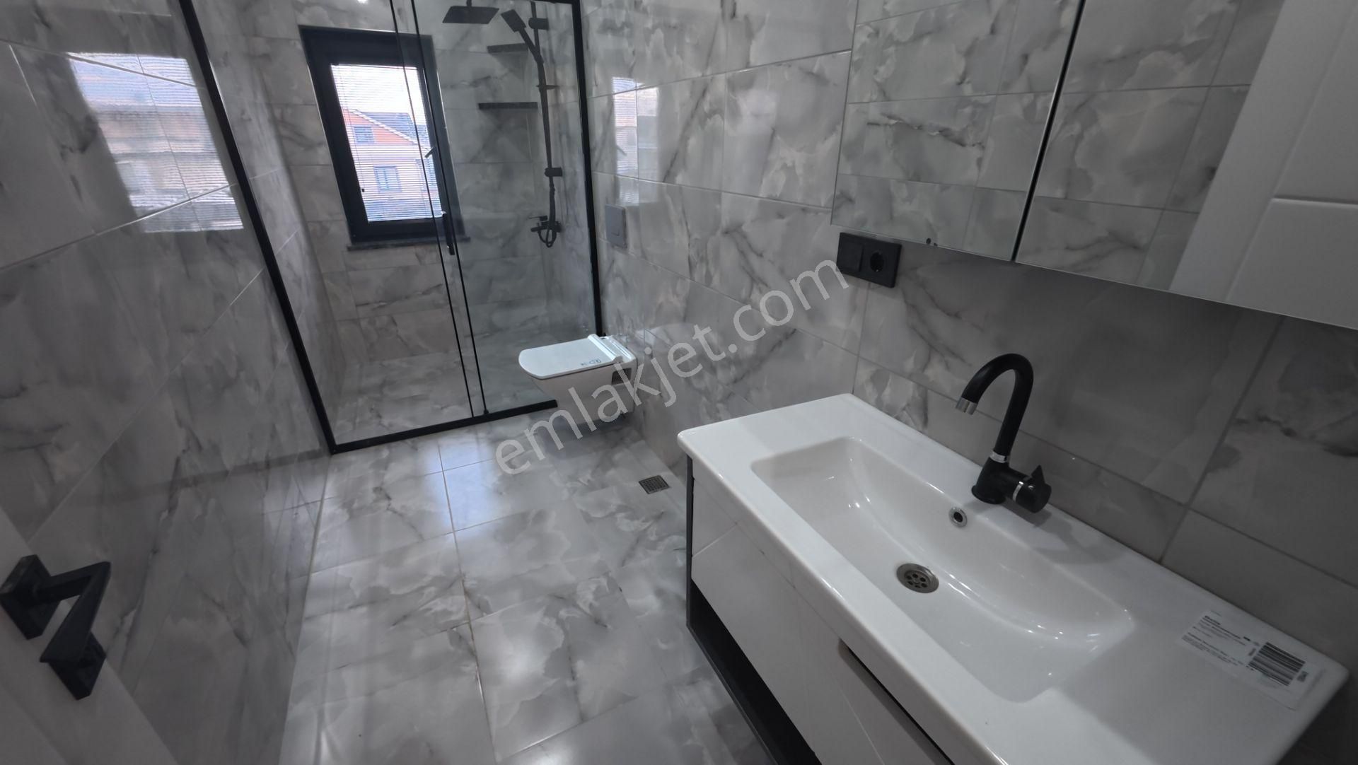 Kocaali De Deniz Ve Havuz Keyfi Bir Arada – Sahil Kenarı Lüks Villa! - Görsel 25