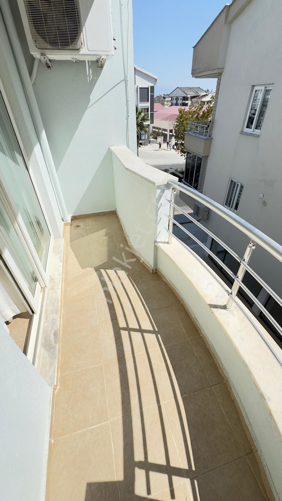 Site İçinde Deniz Manzaralı Ve Eşyalı 2+1 Geniş Dublex - Görsel 15