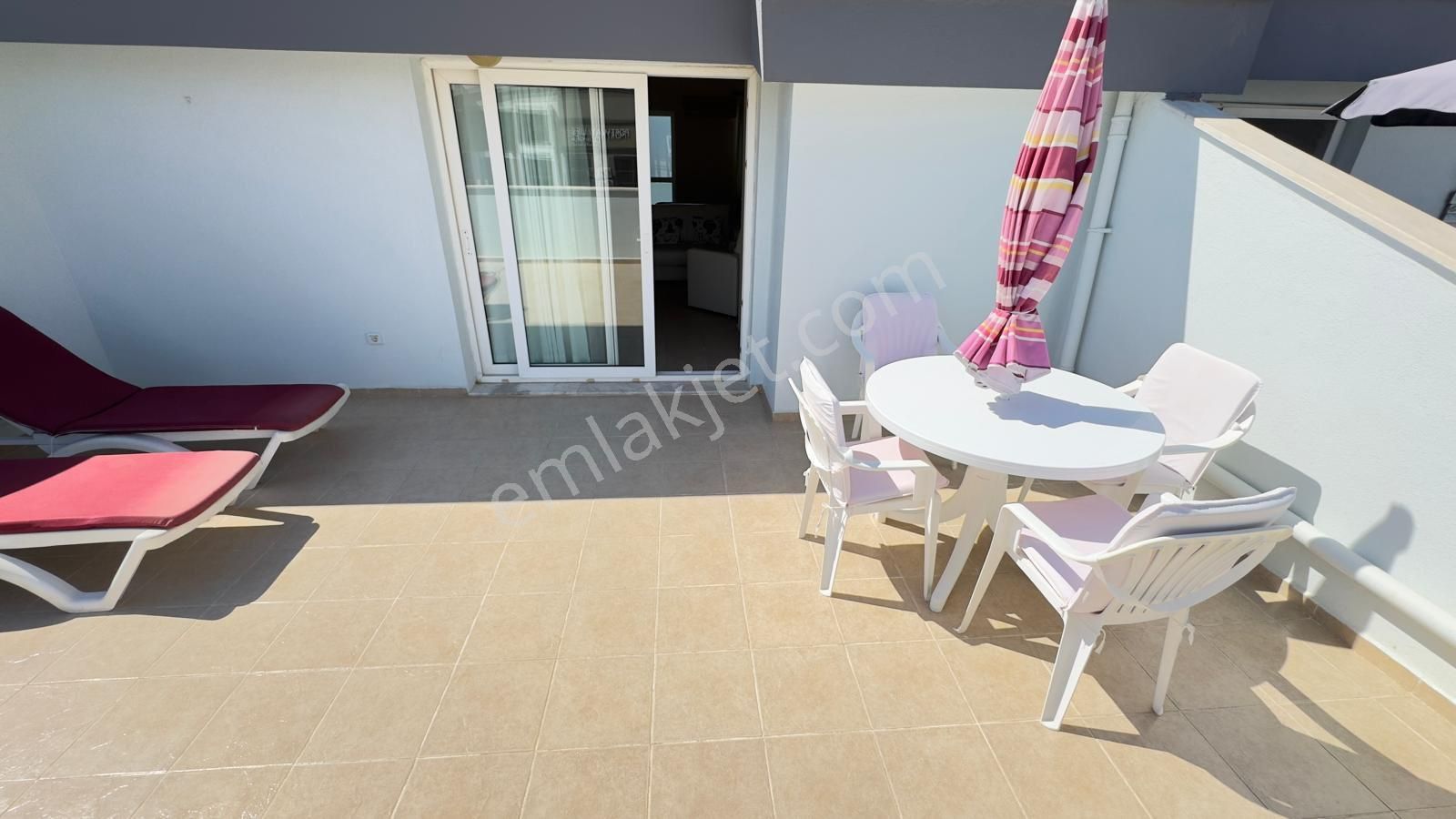 Site İçinde Deniz Manzaralı Ve Eşyalı 2+1 Geniş Dublex - Görsel 20