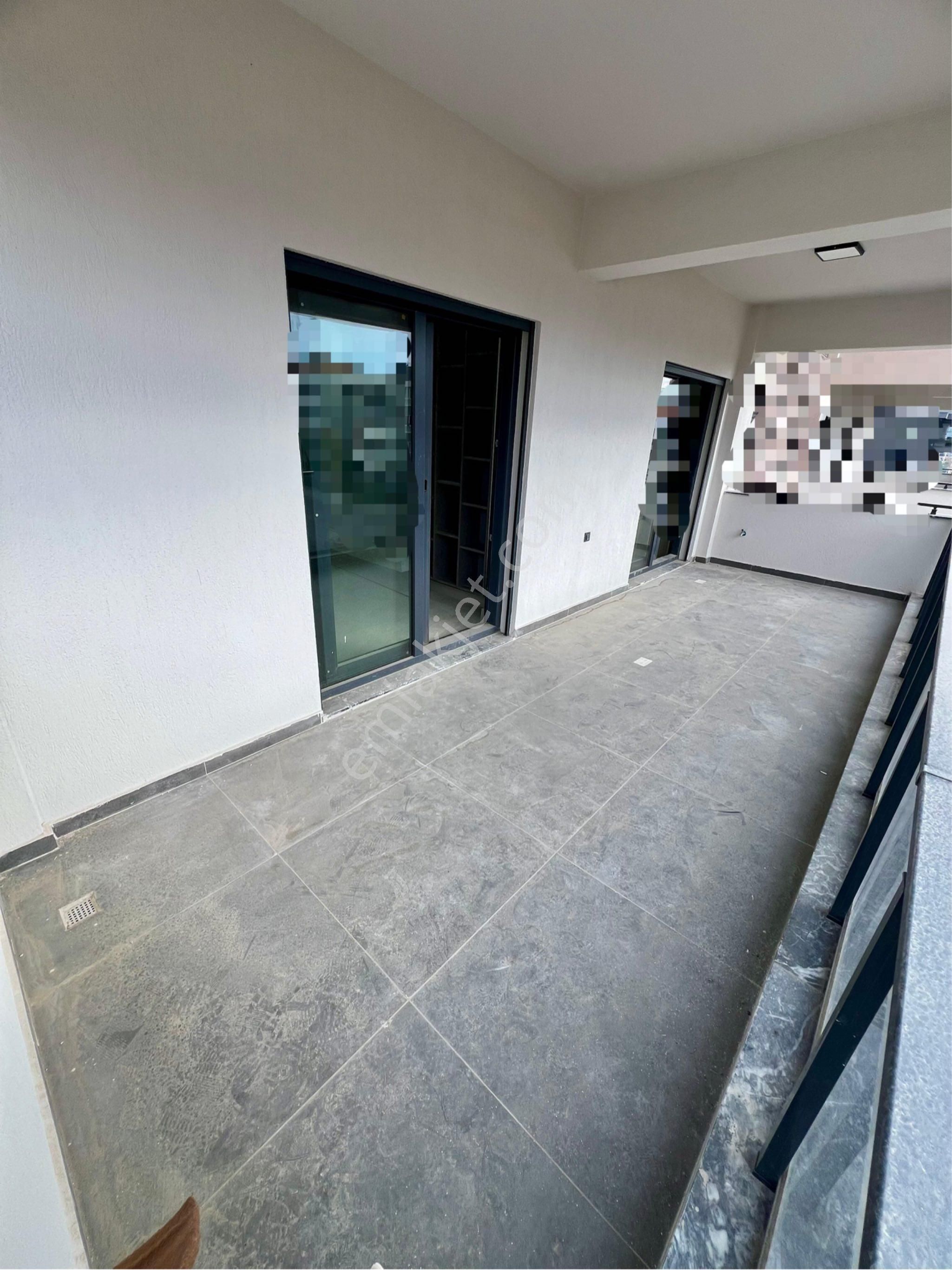 Yenişafakta 3.5+1 195m2 Akıllı Ev Sistemli Satılık Daire - Görsel 15