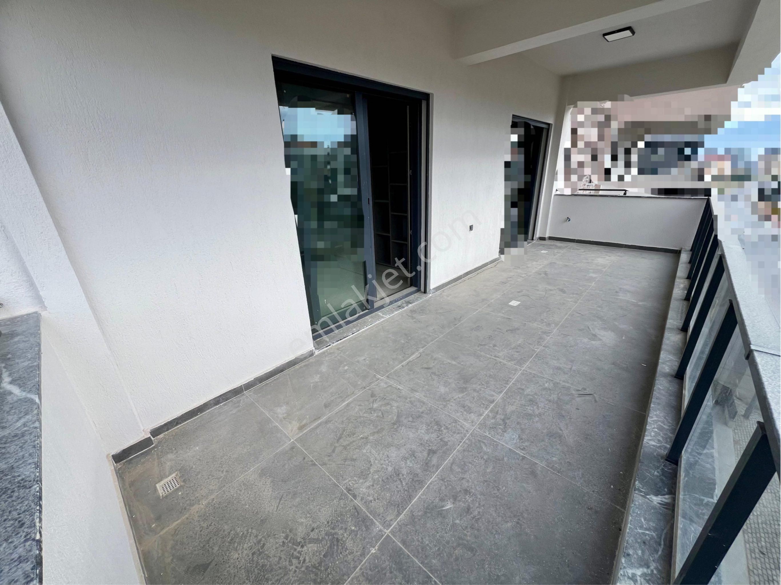 Yenişafakta 3.5+1 195m2 Akıllı Ev Sistemli Satılık Daire - Görsel 17