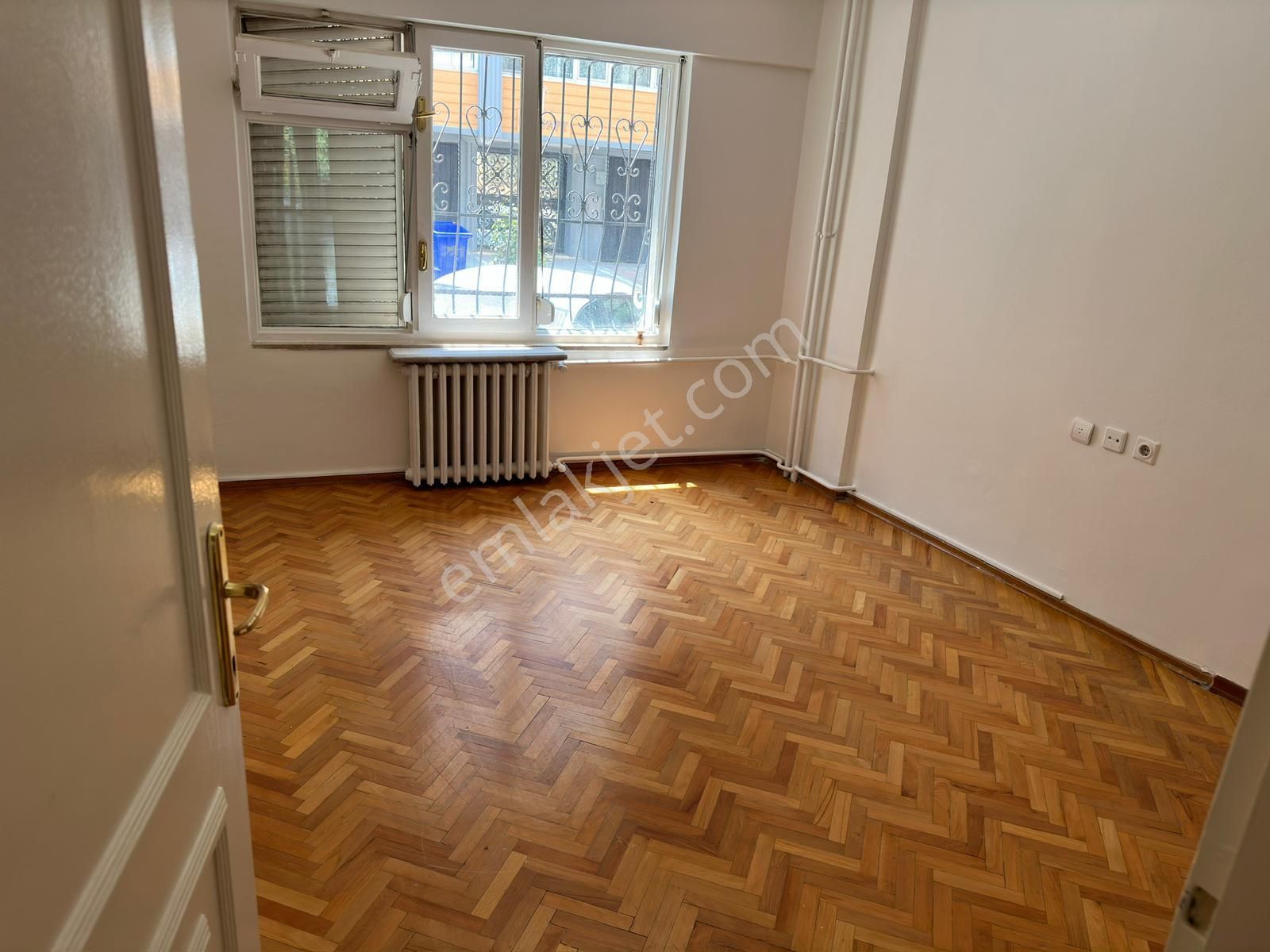 Çekirge Ana Cadde Üzerinde Boyası Yeni Yapılmış Asansörlü Masrafsız Manzaralı 3+1 Kiralık Daire - Görsel 7