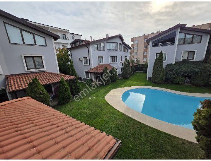 Kiralık Villa Plaj Yolunda Havuzlu Villa - Görsel 5