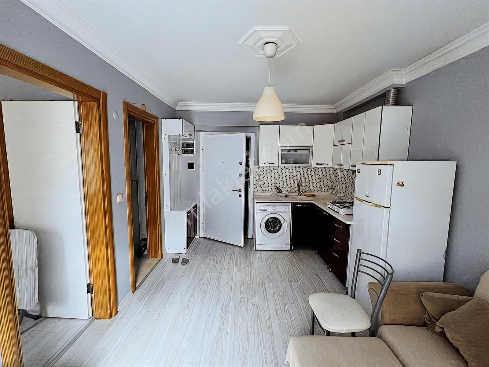 Final Emlak'tan Orta Mah.de Karakol Karşısı Kiralık Eşyalı 1+1 - Görsel 6