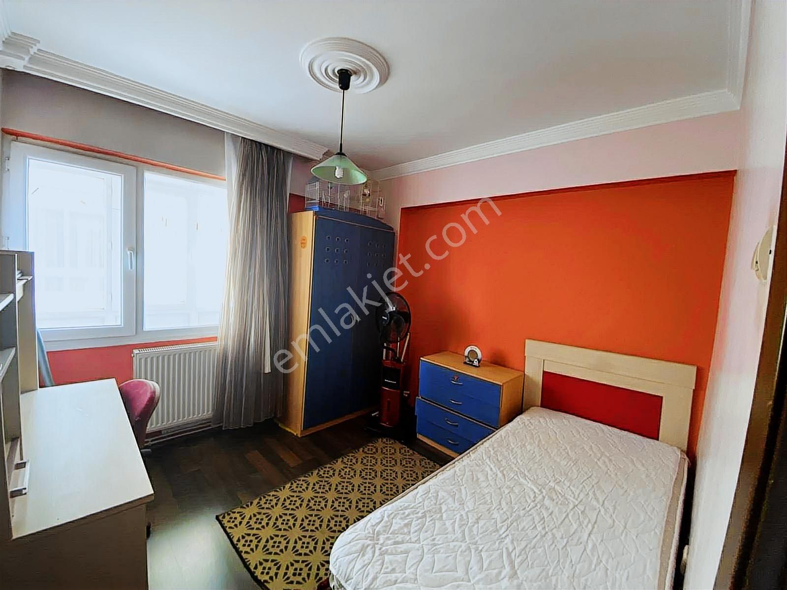 İzmir Bornovada Muhteşem Konumda Satılık Eşyalı 2+1 Daire - Görsel 22