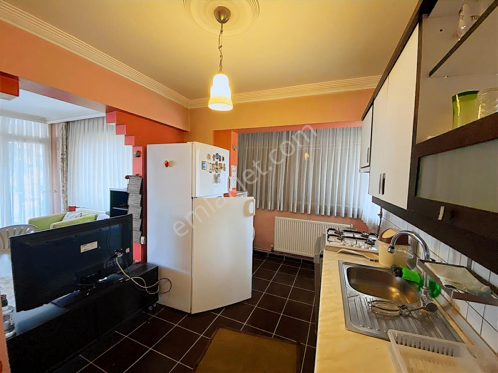 İzmir Bornovada Muhteşem Konumda Satılık Eşyalı 2+1 Daire - Görsel 34