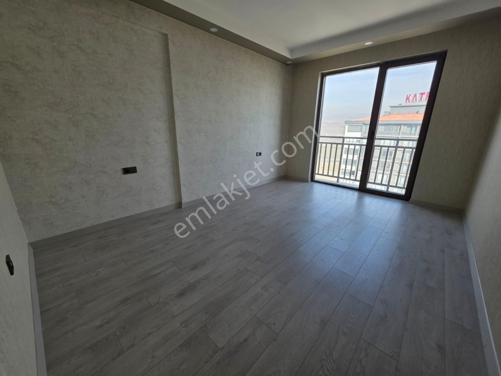 Y.mahalle Yuvaköy'de Ultra Lüx Yapılı Site İçi 4+1 Satılık Daire - Görsel 18