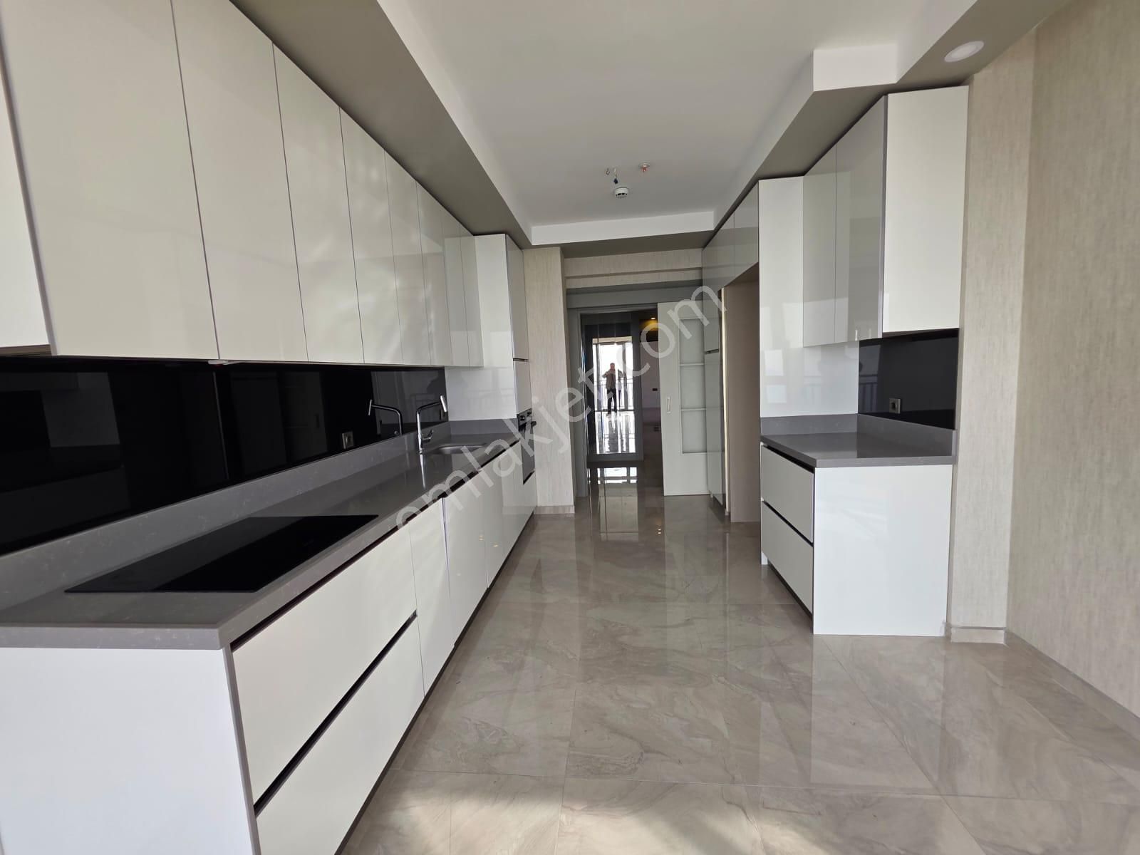 Y.mahalle Yuvaköy'de Ultra Lüx Yapılı Site İçi 4+1 Satılık Daire - Görsel 4