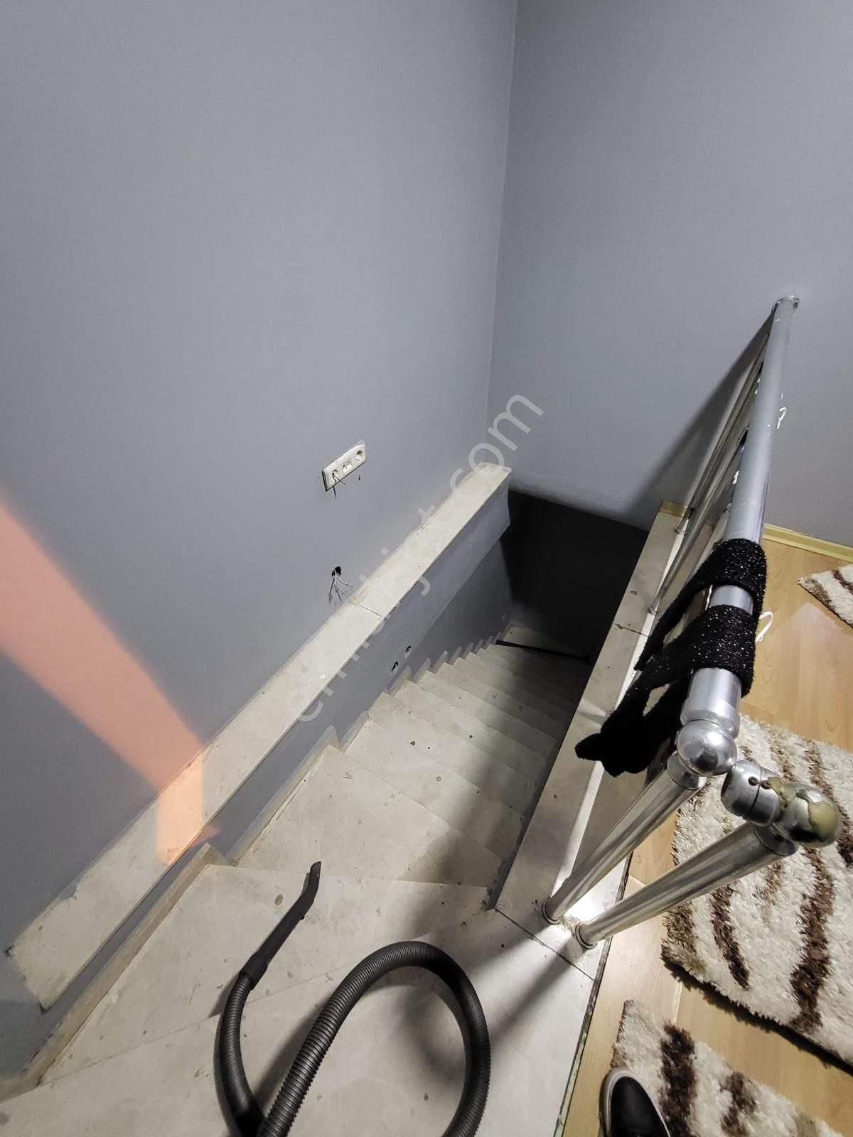 Turpa'dan Ordu Cadde'si Yakınında 1+1 Eşyalı Kiralık Daire - Görsel 12