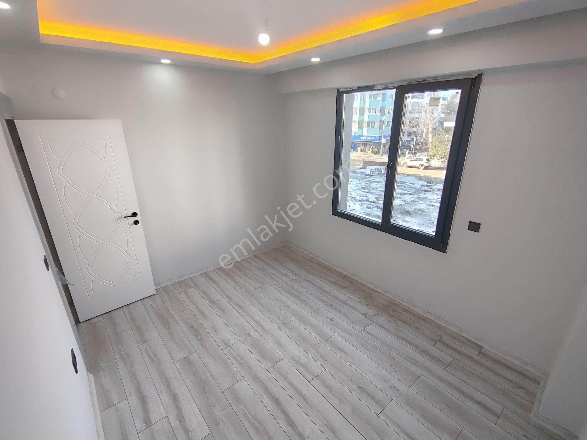 Kardeş'ten Akçay'da Denize 50 Adım Sıfır 1+1 Lüks Daire - Görsel 12