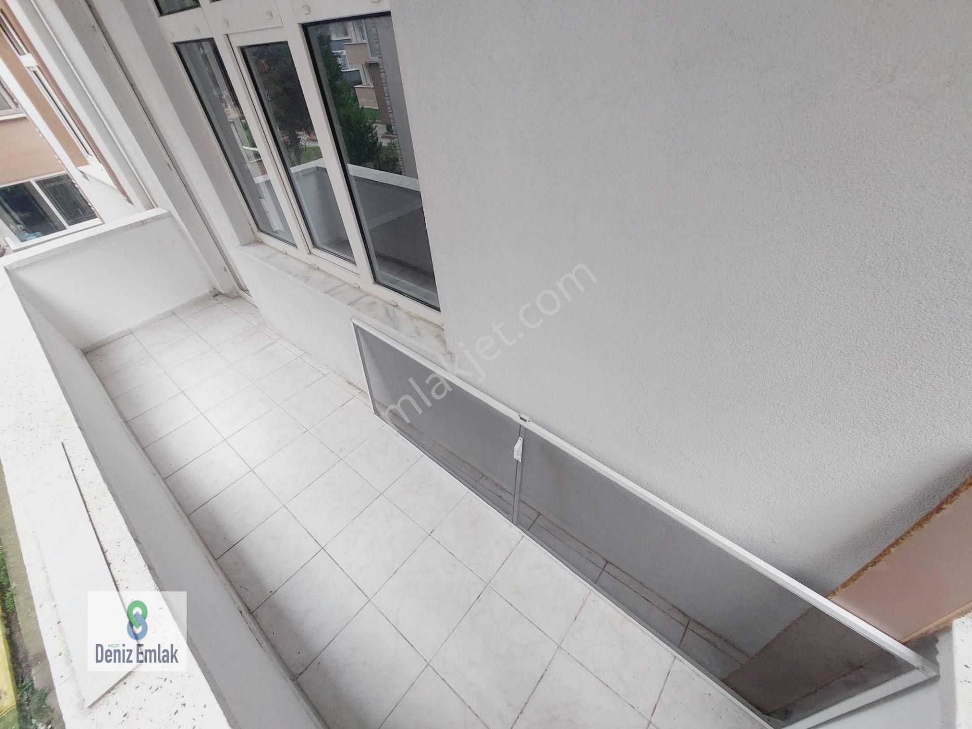 Denizden Akçayda Arakat Geniş Komple Tadilatlı Satılık 2+1 Daire. - Görsel 12