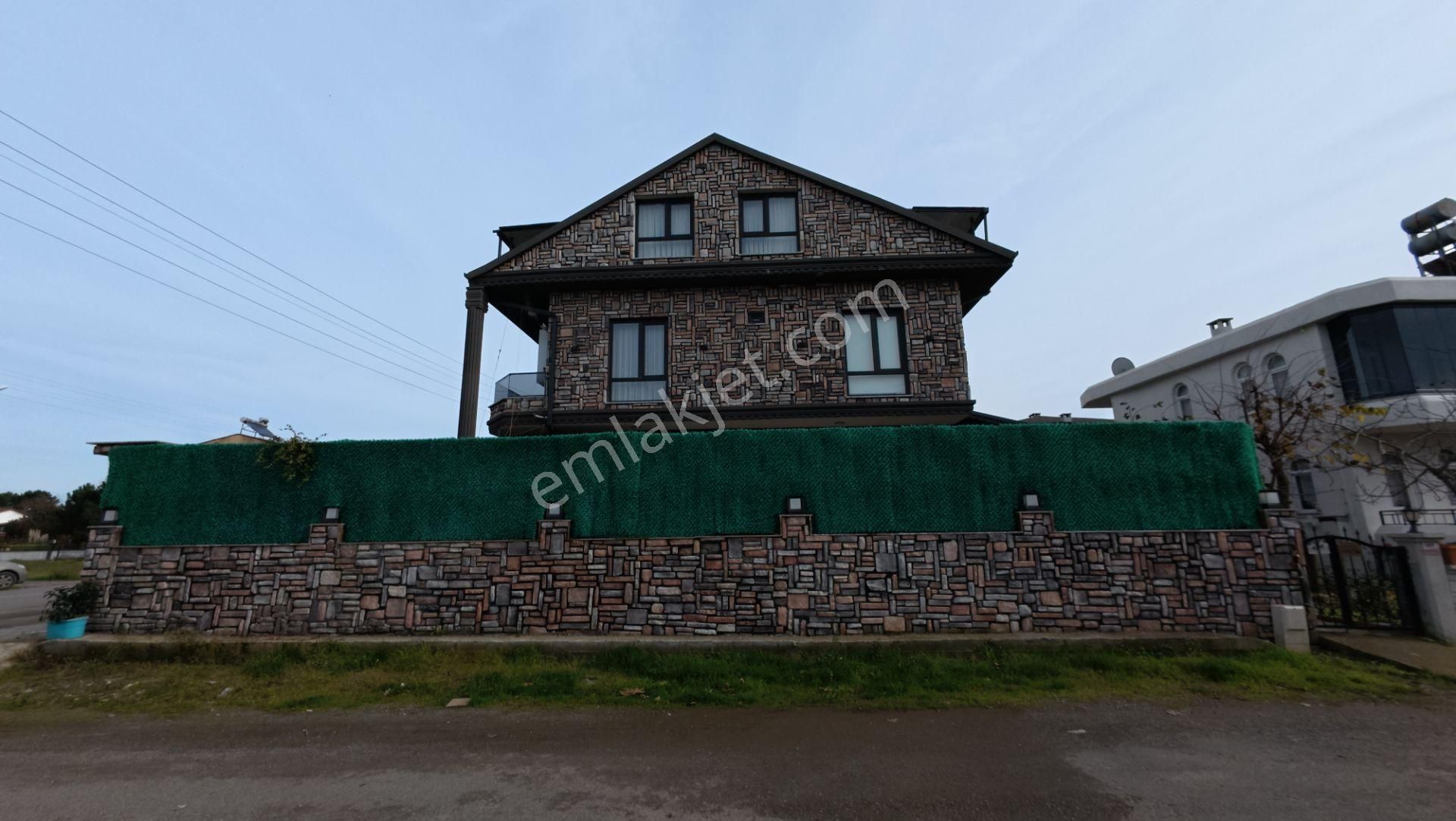 Kocaali De Köşe Parselde Havuzlu 4+1 Müstakil - Görsel 3