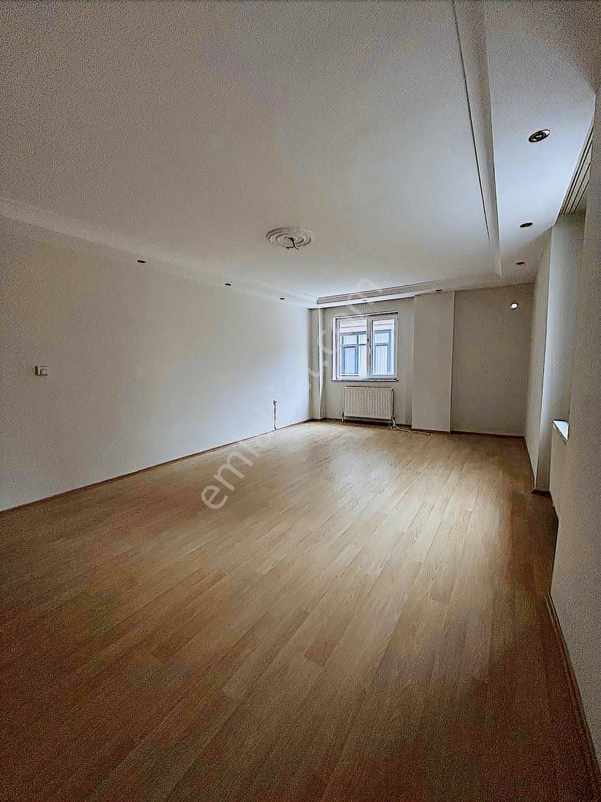 Plevne Mahallesinde Geniş Kiralık 3+1 Yüksek Giriş Daire - Görsel 8
