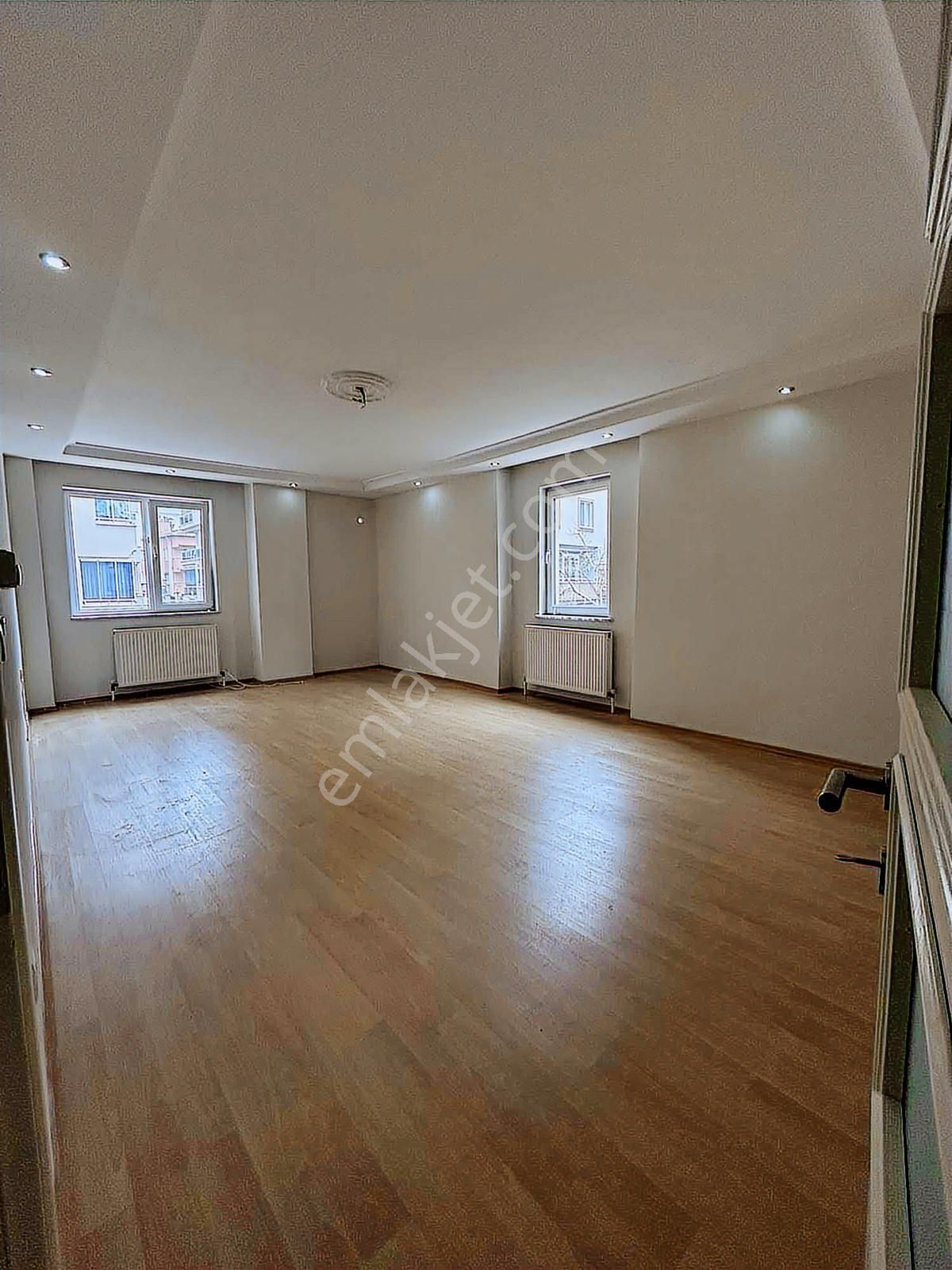 Plevne Mahallesinde Geniş Kiralık 3+1 Yüksek Giriş Daire - Görsel 19