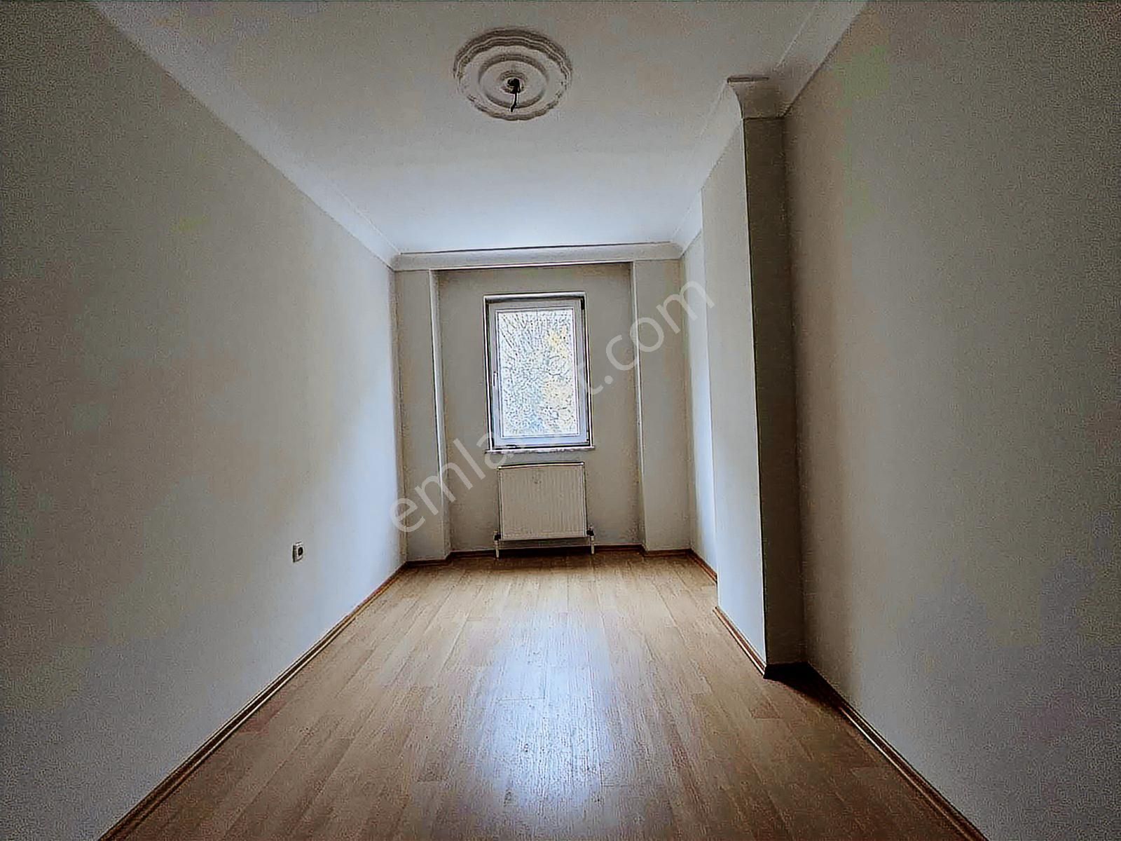 Plevne Mahallesinde Geniş Kiralık 3+1 Yüksek Giriş Daire - Görsel 9