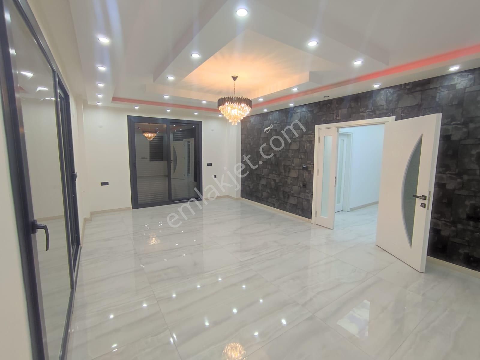 Hisar Mahallesi 5+1 Tam Müstakil Sıfır Otoparklı Villa