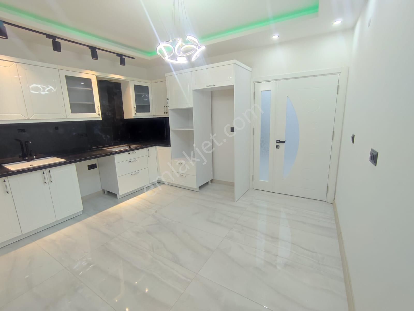 Hisar Mahallesi 5+1 Tam Müstakil Sıfır Otoparklı Villa - Görsel 5