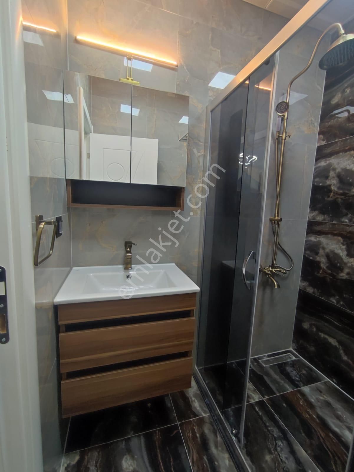 Hisar Mahallesi 5+1 Tam Müstakil Sıfır Otoparklı Villa - Görsel 23