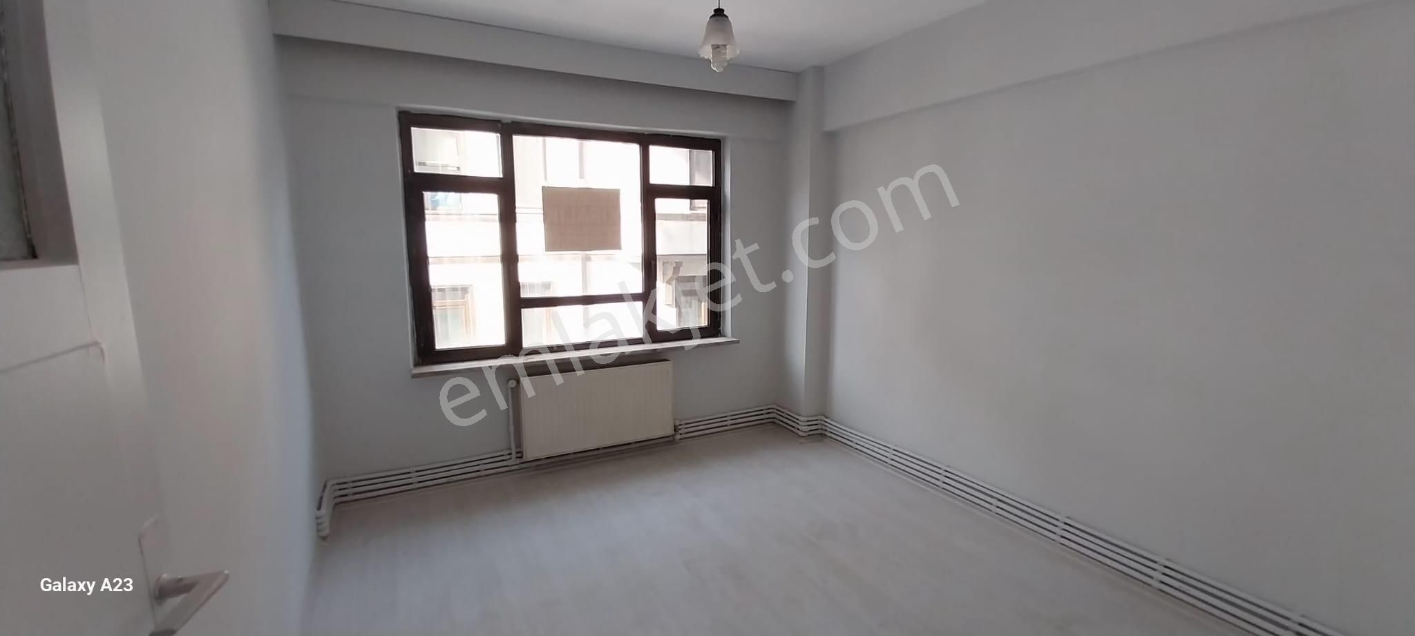 Heykelde Köşe Ferah Aydınlık Kiralık Ara Kat - Görsel 5