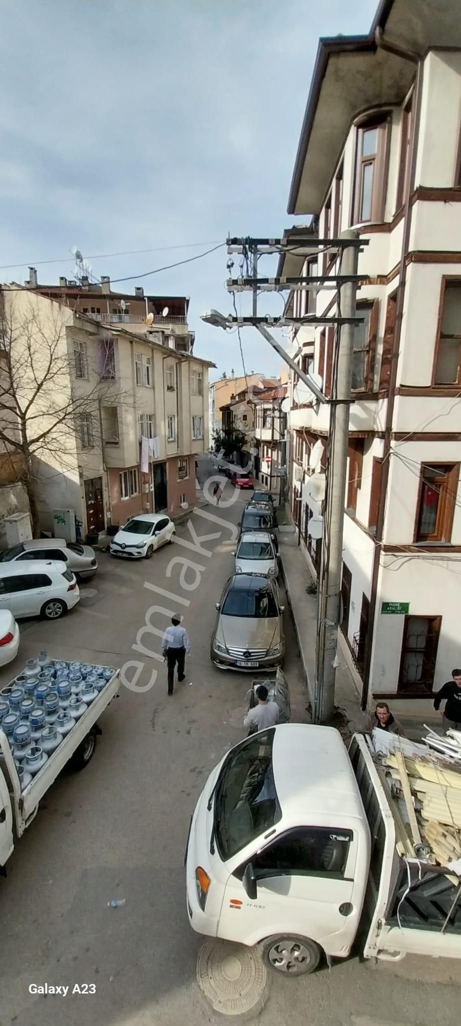 Heykelde Köşe Ferah Aydınlık Kiralık Ara Kat - Görsel 24