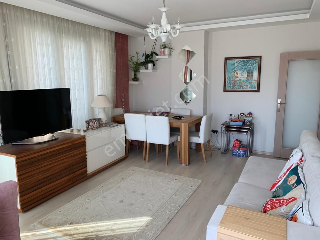 Şerifali Hatboyu Cad. Üstü Arakat Balkonlu Güney Cep. 2+1 - Görsel 2