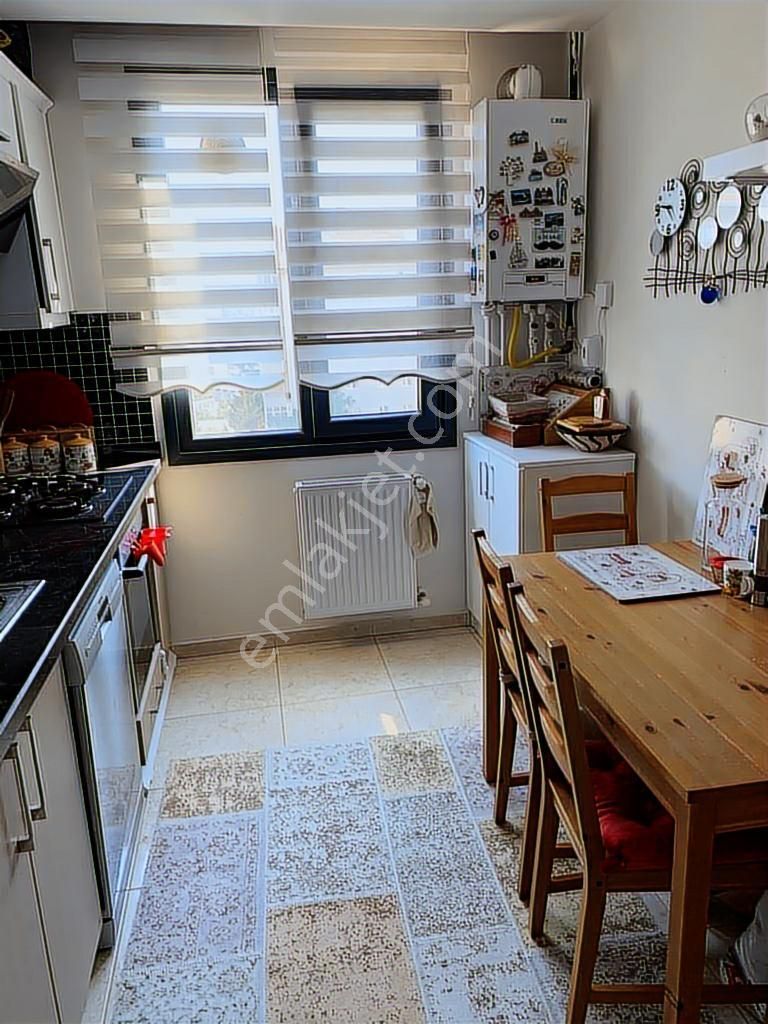 Şerifali Hatboyu Cad. Üstü Arakat Balkonlu Güney Cep. 2+1 - Görsel 26