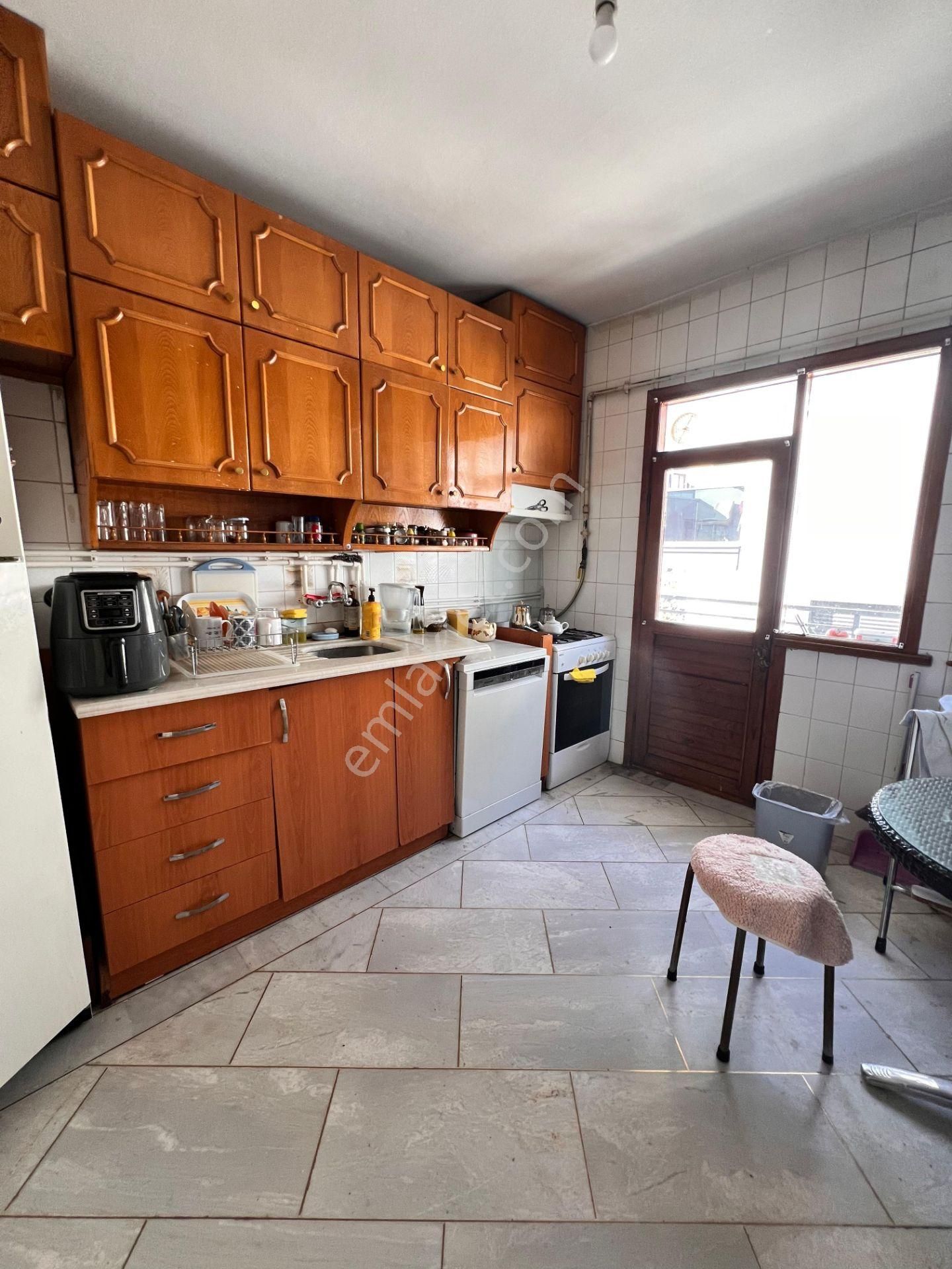 Küçükyalı'da Leb-ı Derya Deniz Manzaralı Ön Cephe 3+1 - Görsel 11