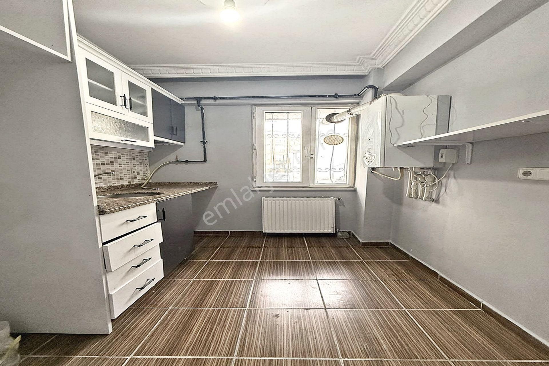 Merkezi Lokasyonda Geniş Ve Ferah 2+1 Satılık Daire - Görsel 9