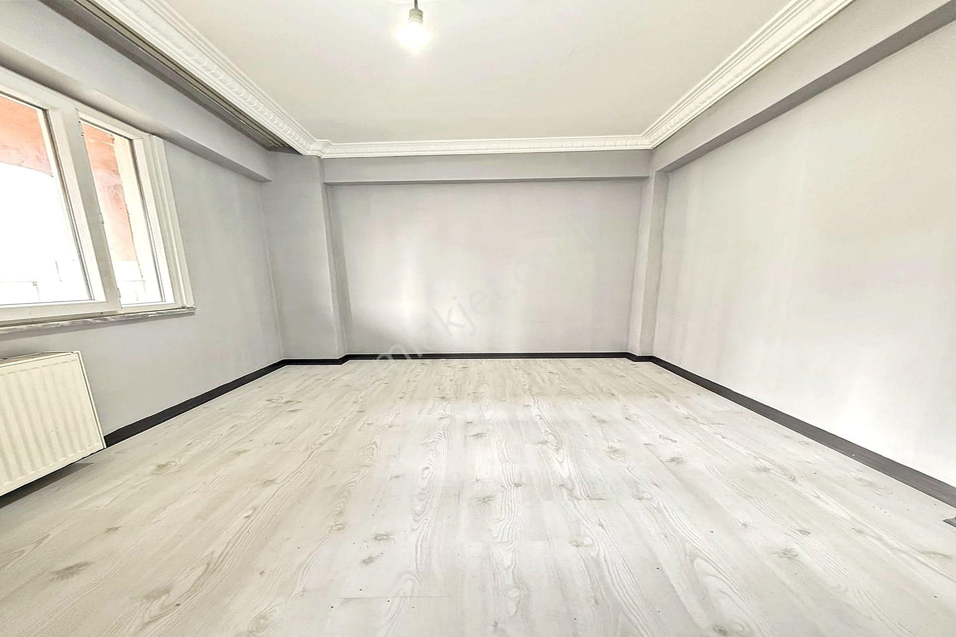 Merkezi Lokasyonda Geniş Ve Ferah 2+1 Satılık Daire - Görsel 13