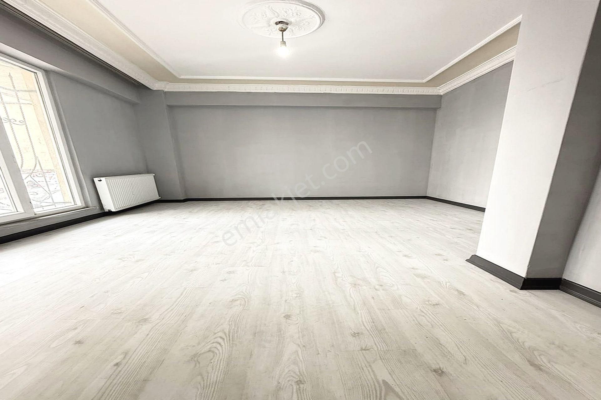 Merkezi Lokasyonda Geniş Ve Ferah 2+1 Satılık Daire - Görsel 3