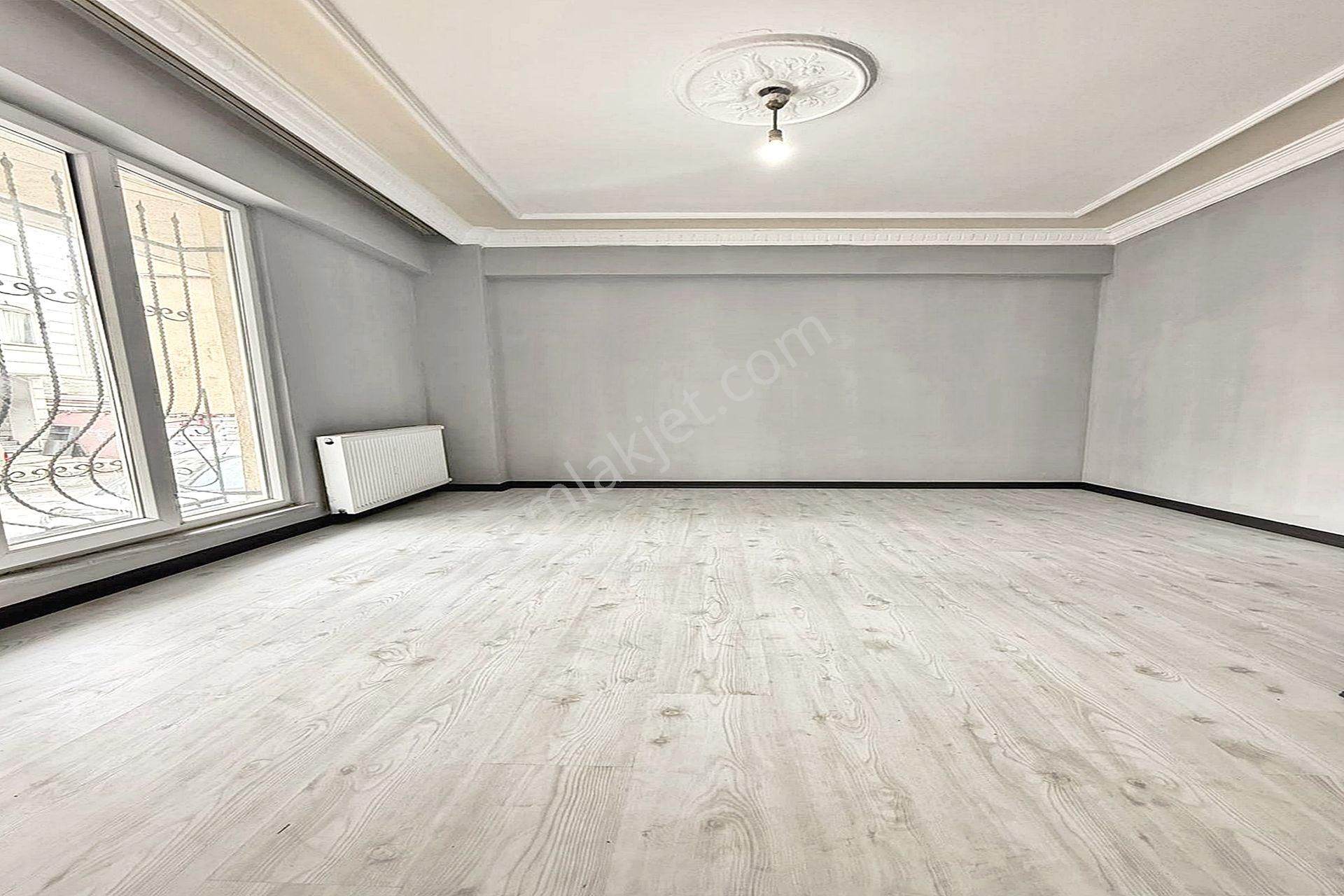 Merkezi Lokasyonda Geniş Ve Ferah 2+1 Satılık Daire