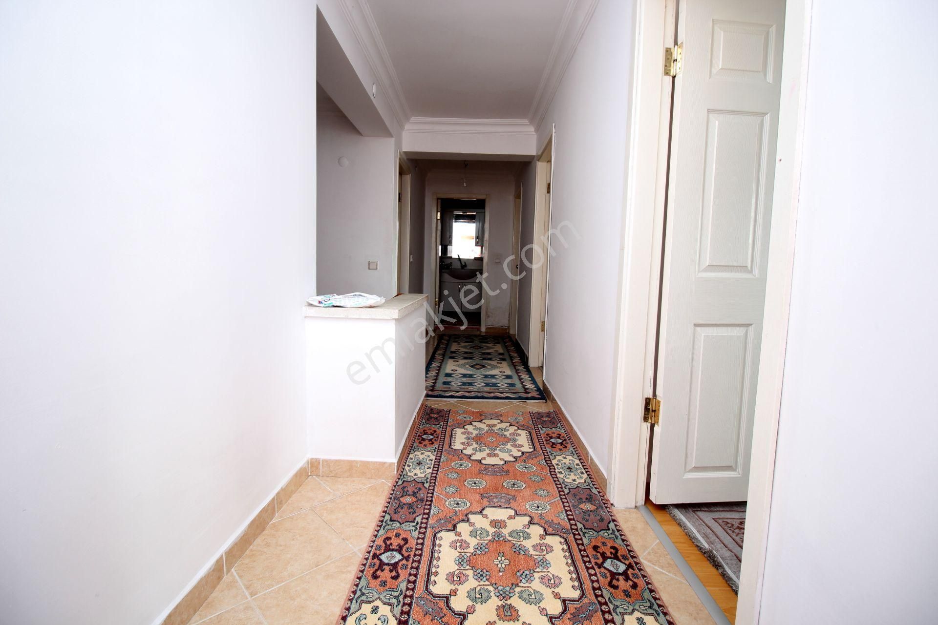 Emre Emlak'tan Topçu'da Köşe Cephe Ön Cephe Fırsat 5+1 Satılık Daire - Görsel 27