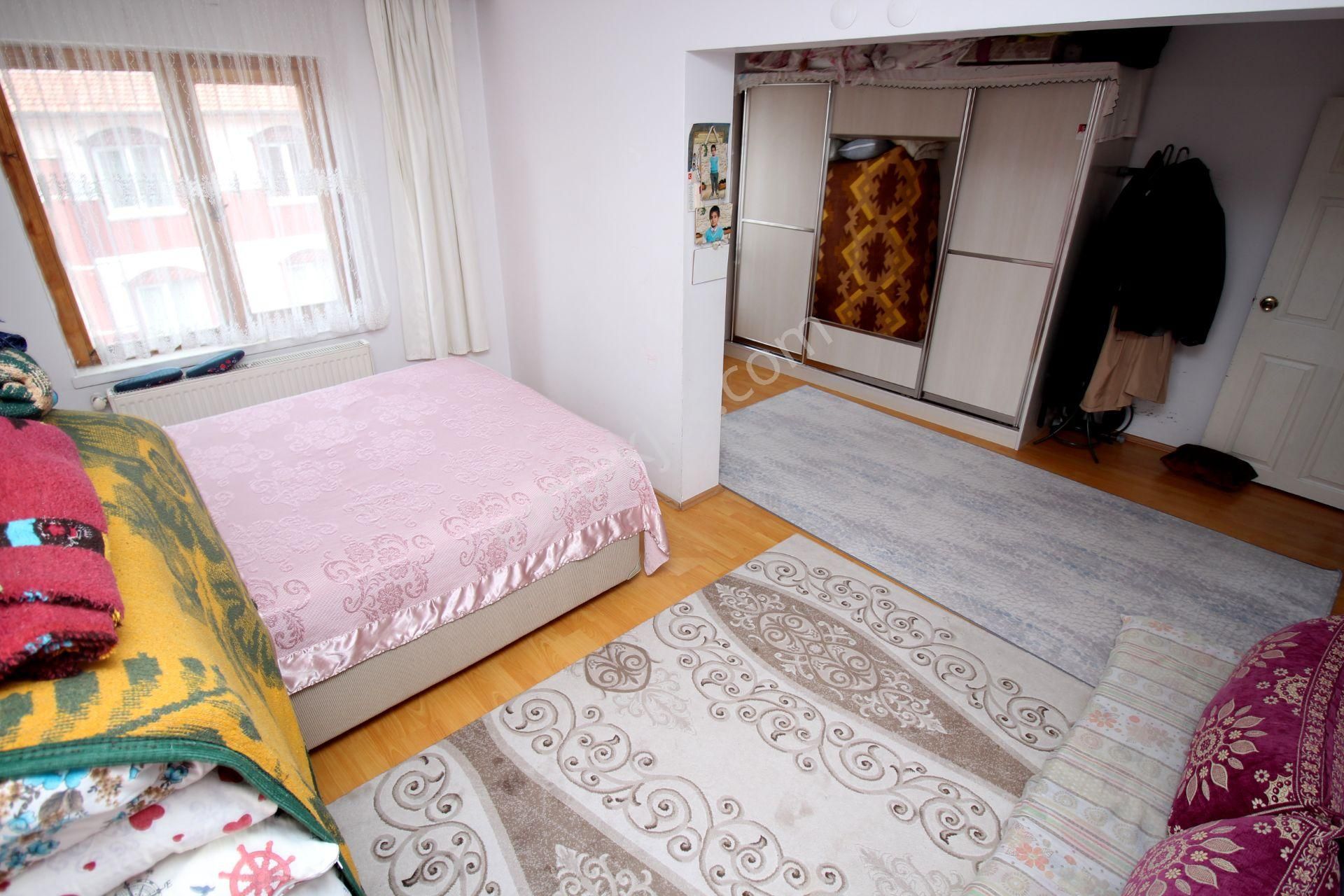 Emre Emlak'tan Topçu'da Köşe Cephe Ön Cephe Fırsat 5+1 Satılık Daire - Görsel 12