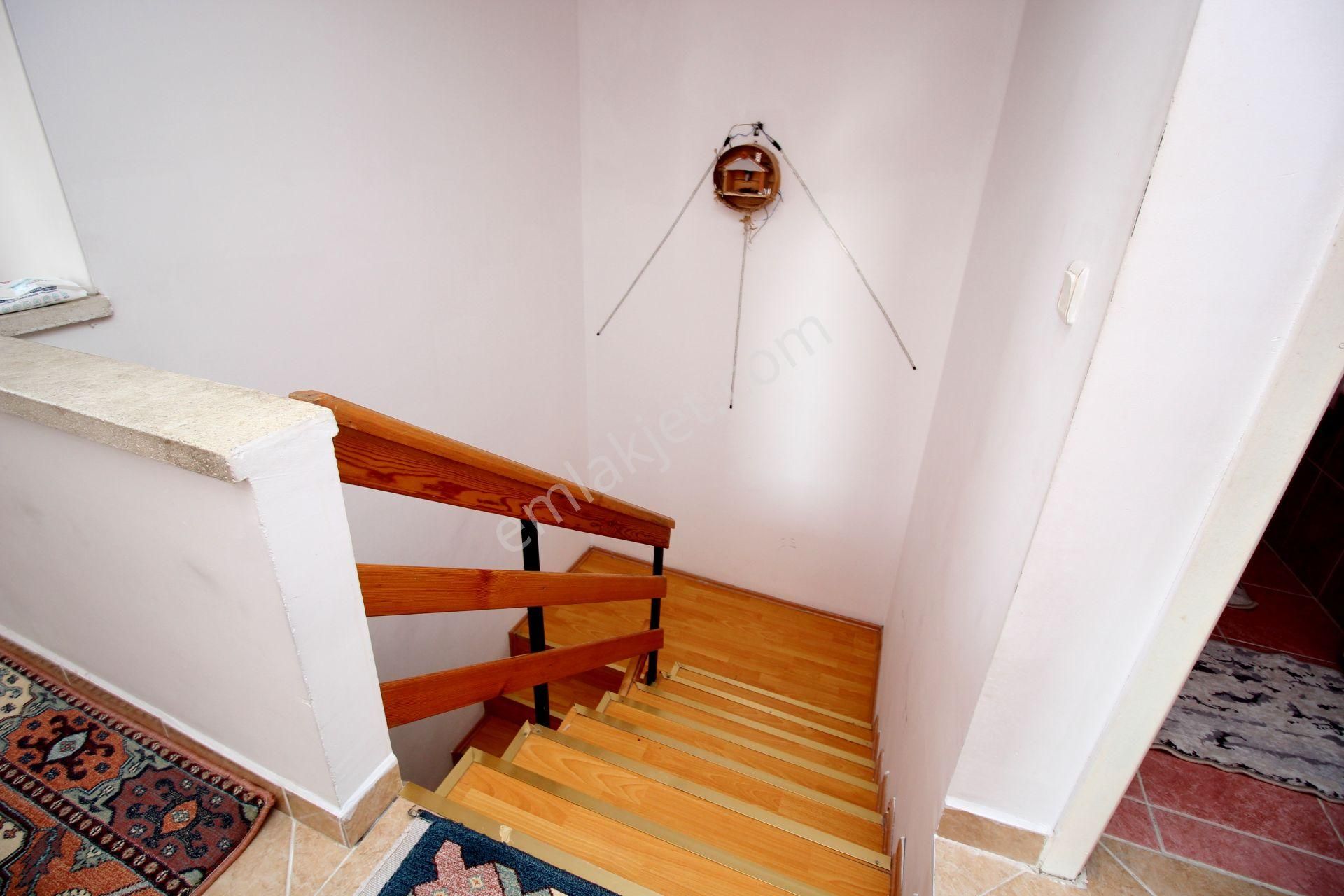 Emre Emlak'tan Topçu'da Köşe Cephe Ön Cephe Fırsat 5+1 Satılık Daire - Görsel 29