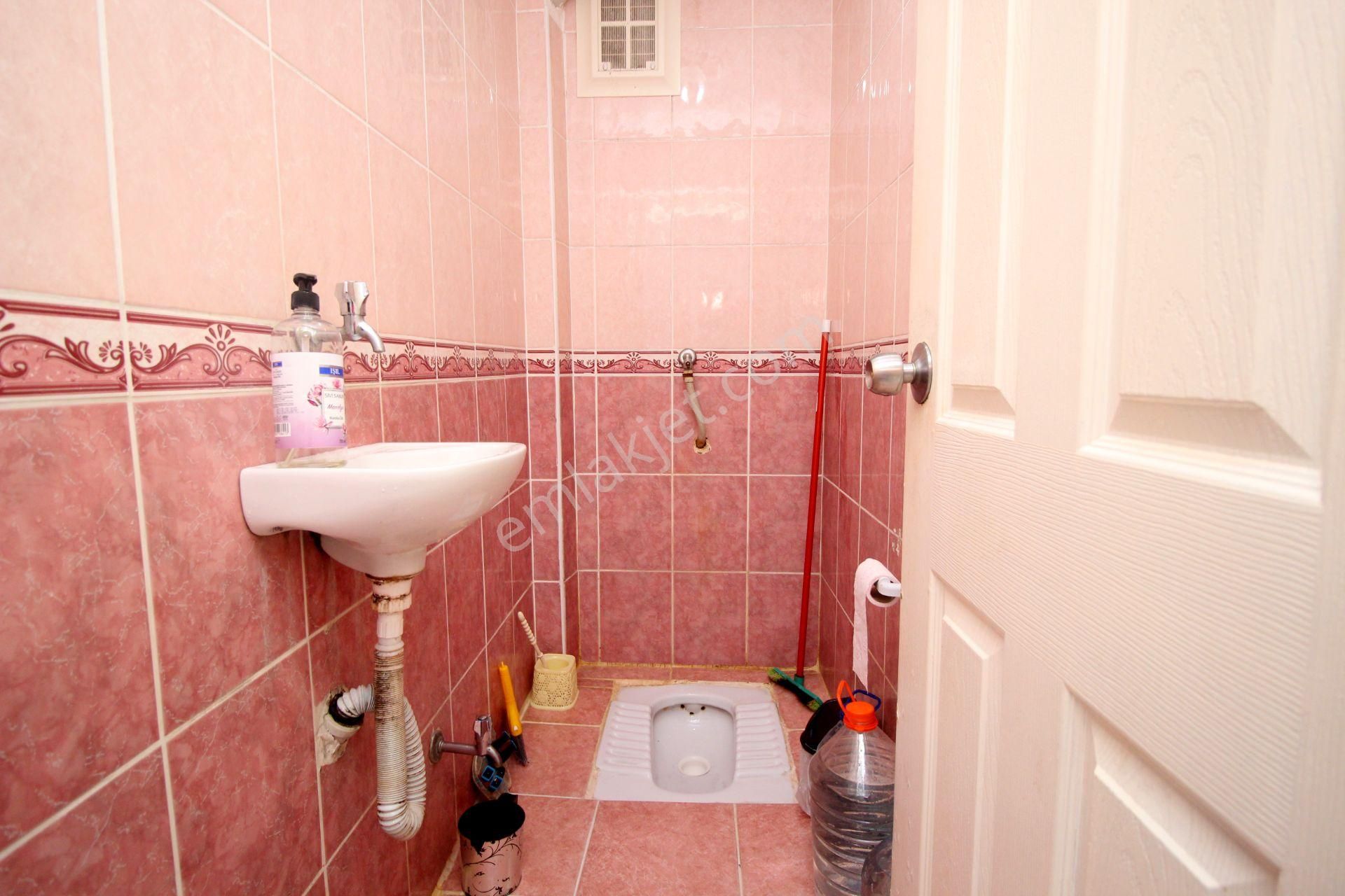 Emre Emlak'tan Topçu'da Köşe Cephe Ön Cephe Fırsat 5+1 Satılık Daire - Görsel 15