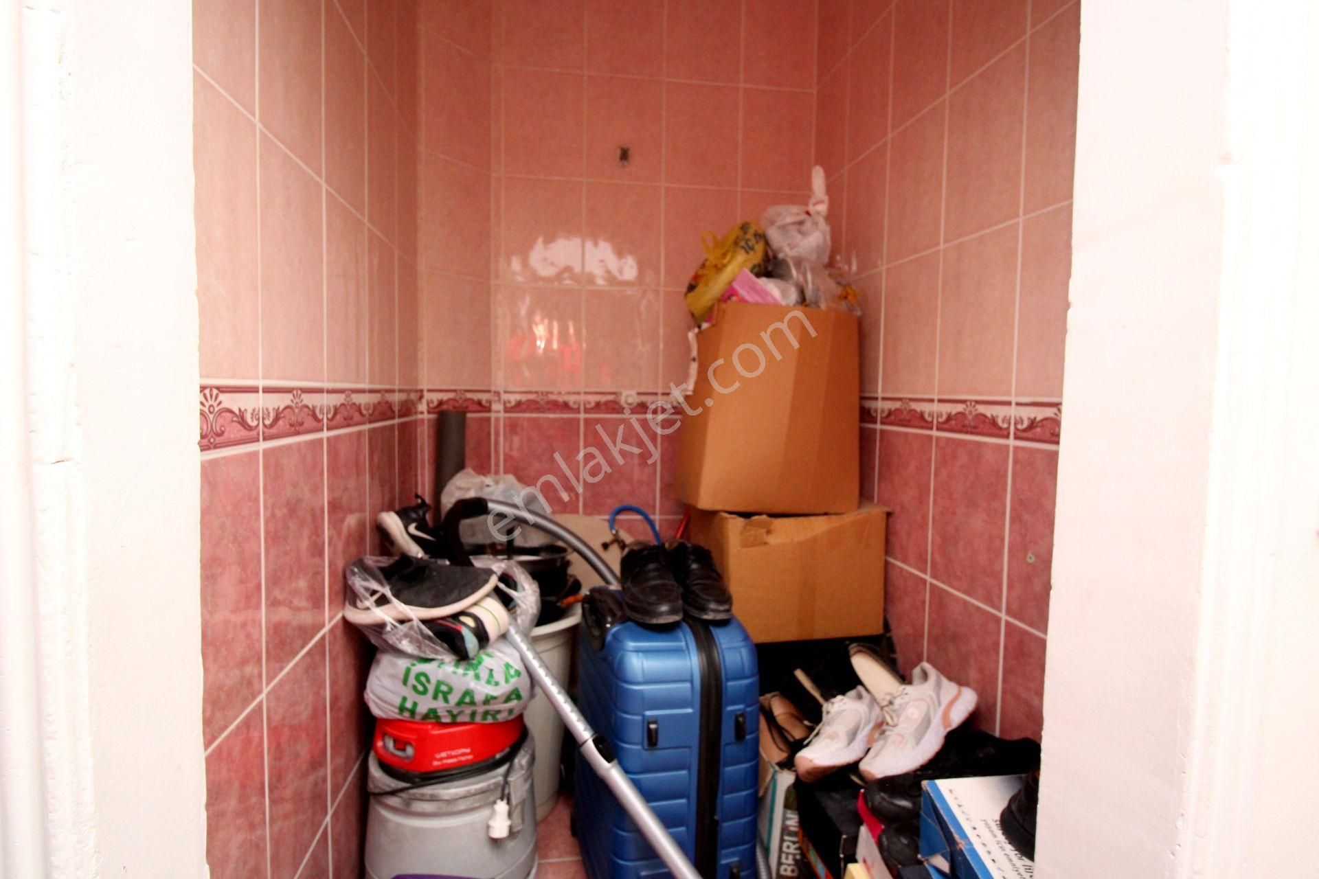 Emre Emlak'tan Topçu'da Köşe Cephe Ön Cephe Fırsat 5+1 Satılık Daire - Görsel 14