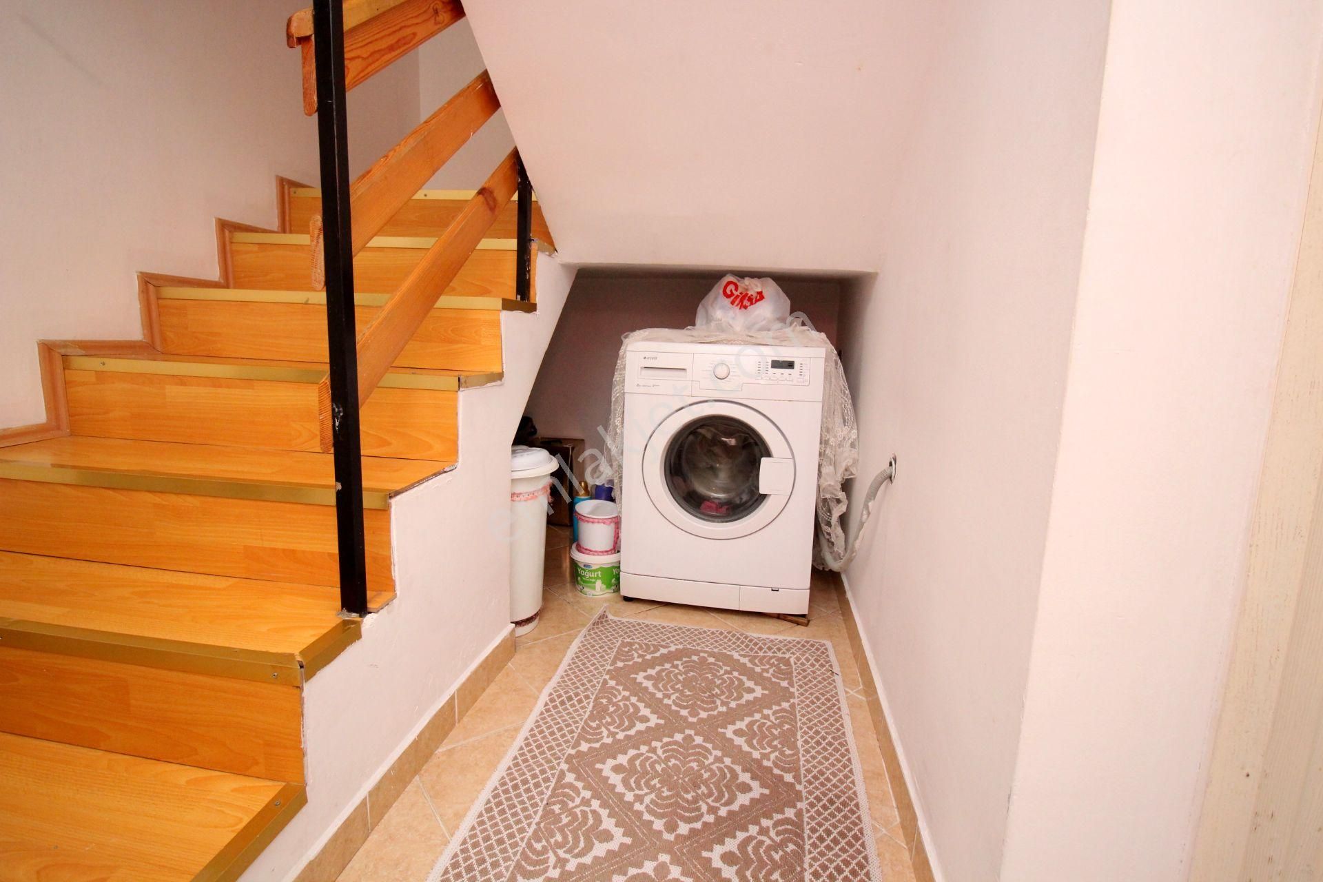 Emre Emlak'tan Topçu'da Köşe Cephe Ön Cephe Fırsat 5+1 Satılık Daire - Görsel 16