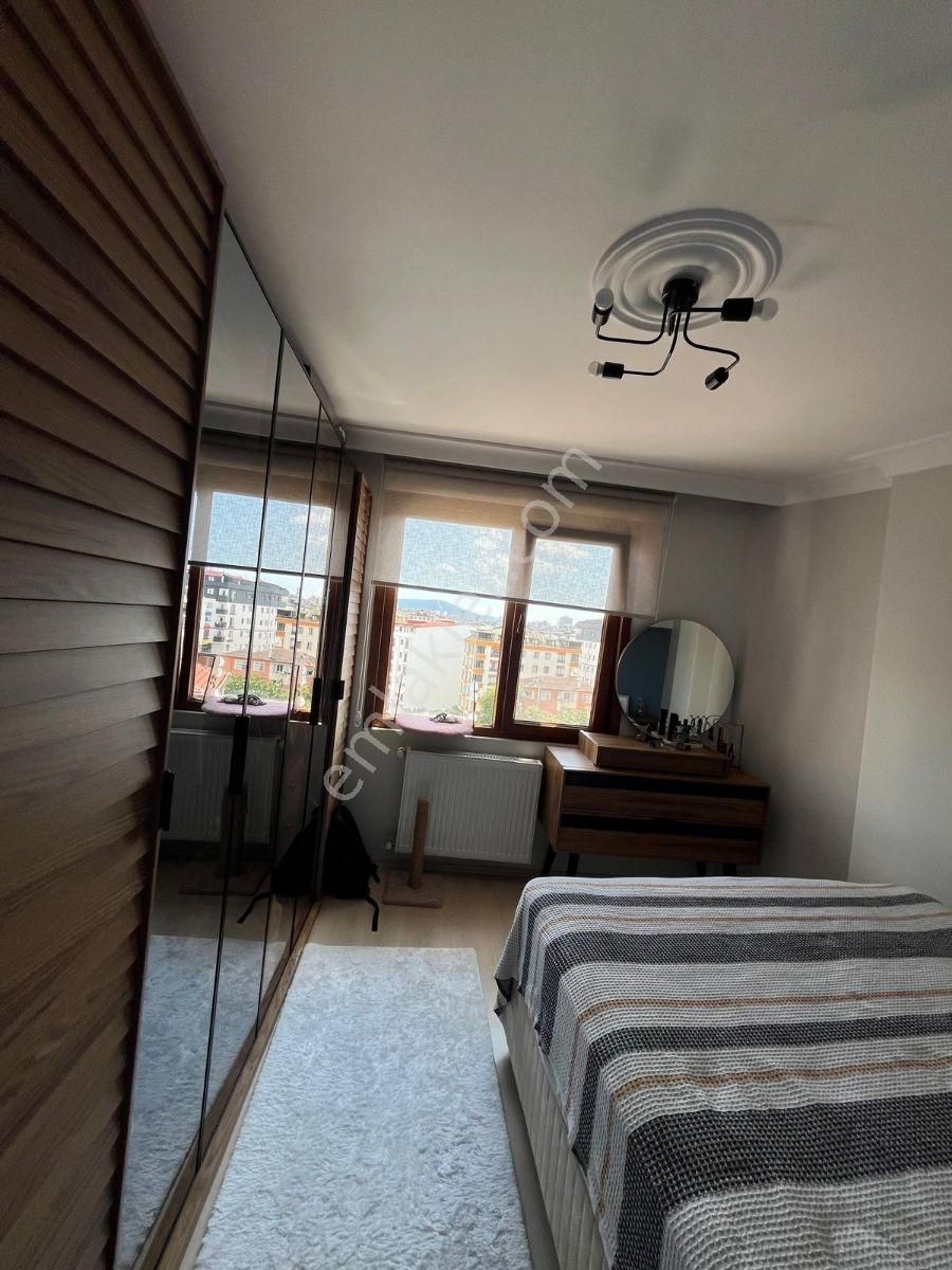 Çekmeköy Merkez Mah. Asansörlü İskanlı Teraslı Kredi Sınırsız - Görsel 17