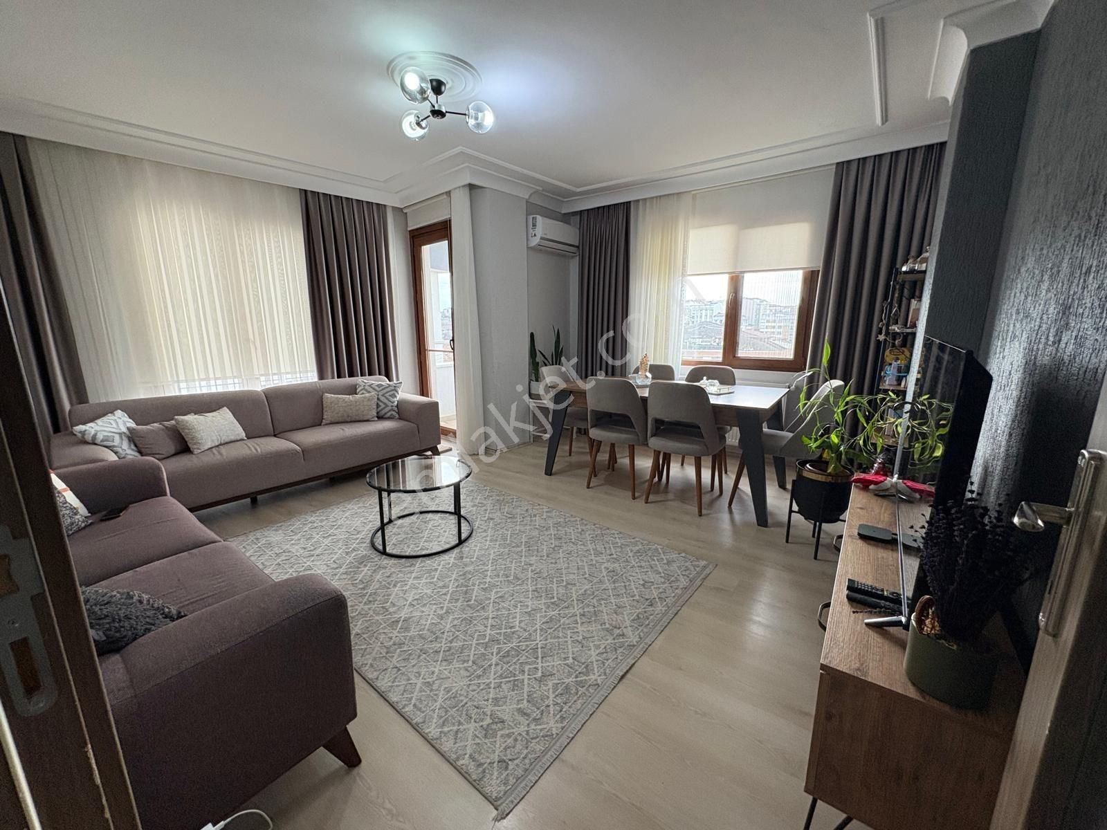 Çekmeköy Merkez Mah. Asansörlü İskanlı Teraslı Kredi Sınırsız