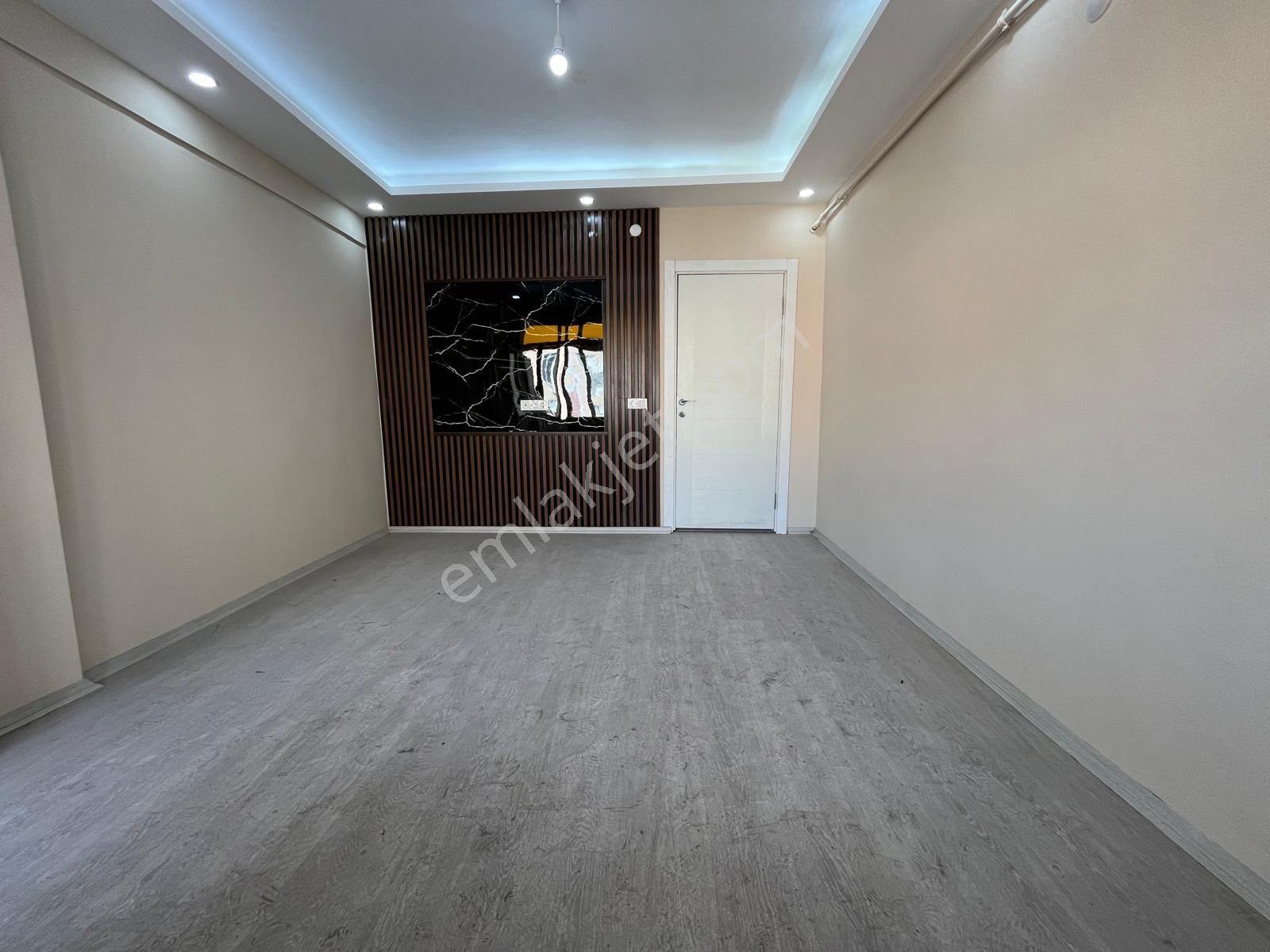 Türkiye Emlak Çınar Mah 2+1 3.kat 80m2 Daire Kod 2687 - Görsel 2