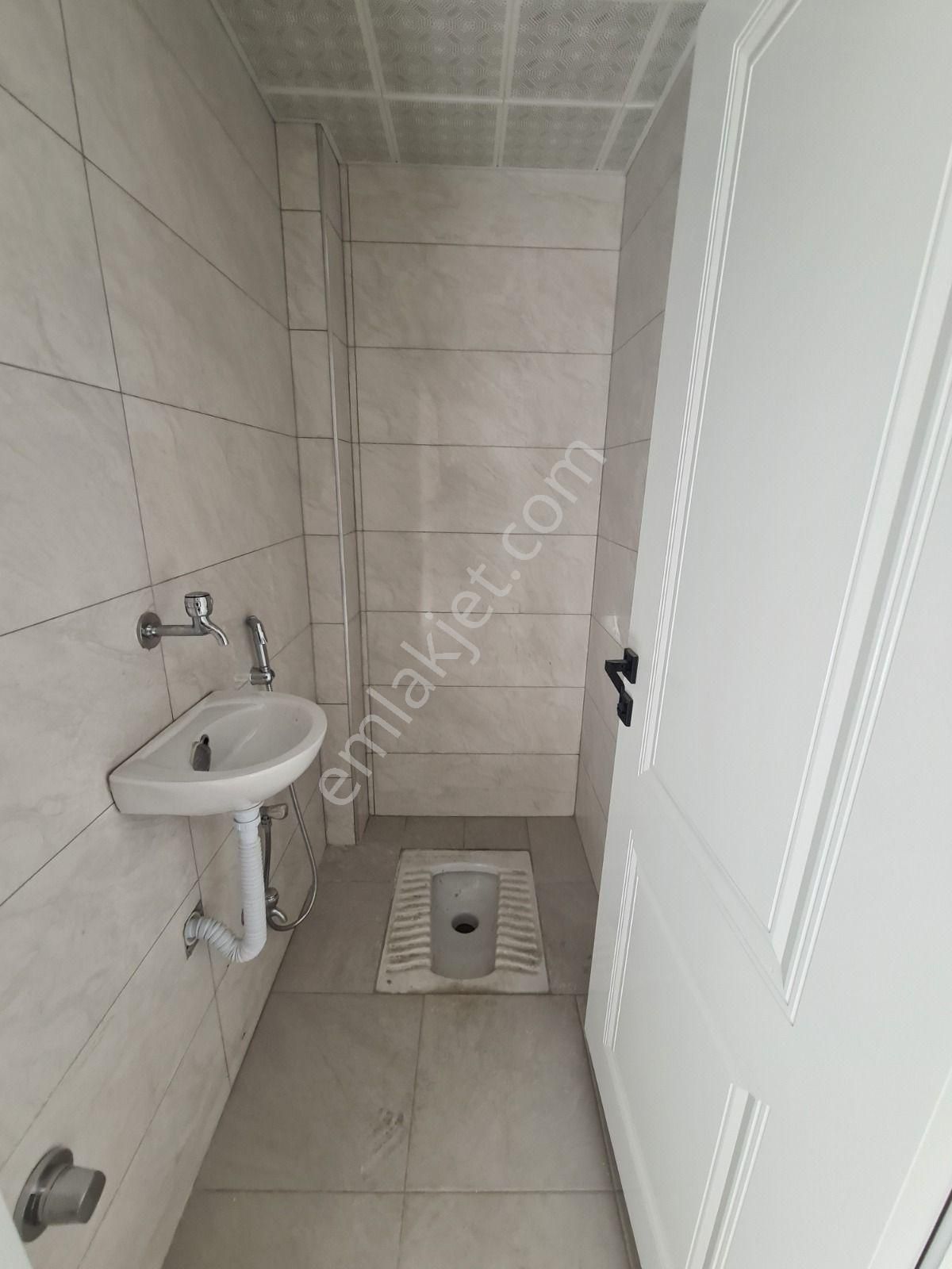 Sancaktepe'de Park Manzaralı Köşebaşı Sıfır Binada 2-banyolu 3+1 - Görsel 21